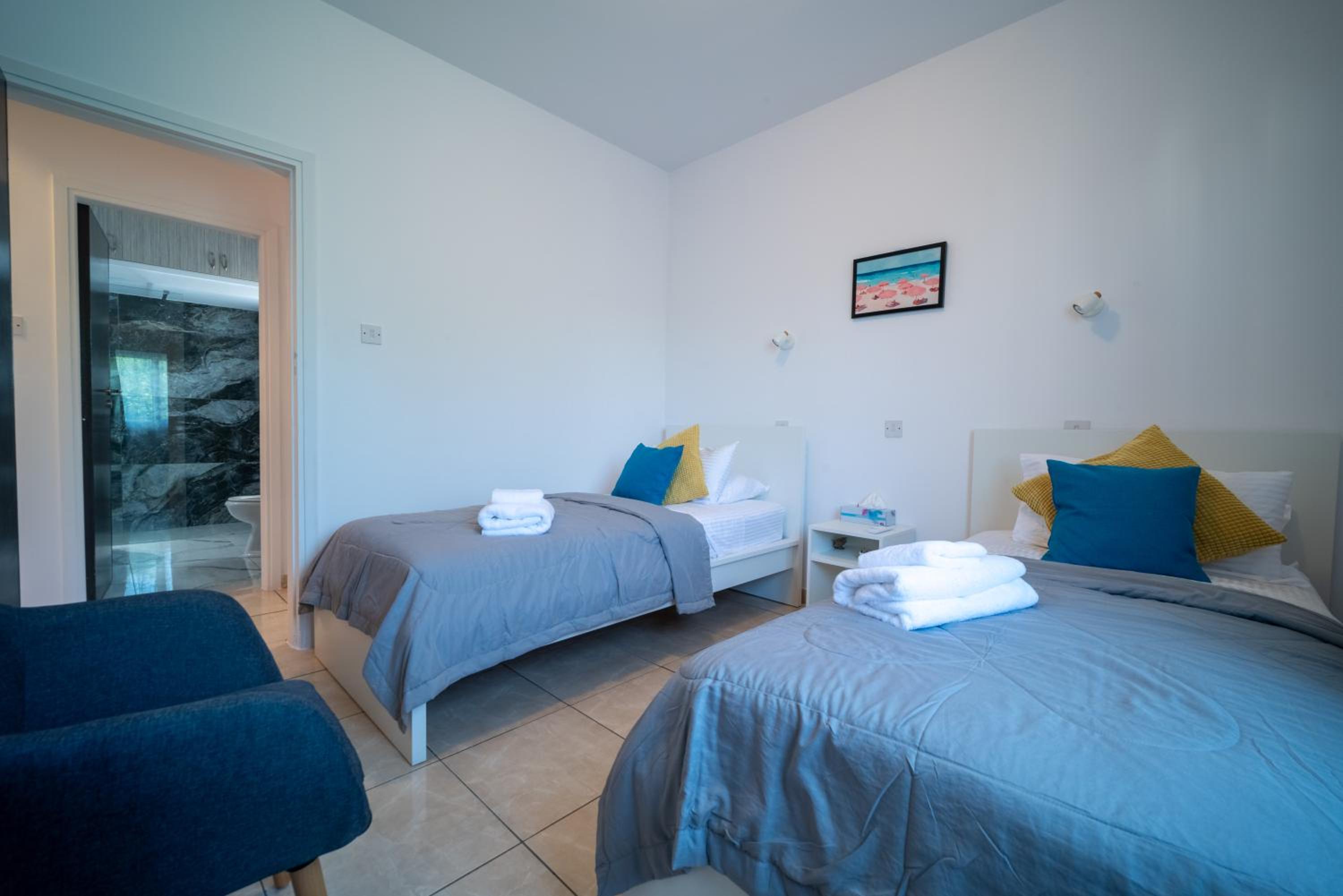 Casa Sol - Spacious 3BR Steps from the Beach