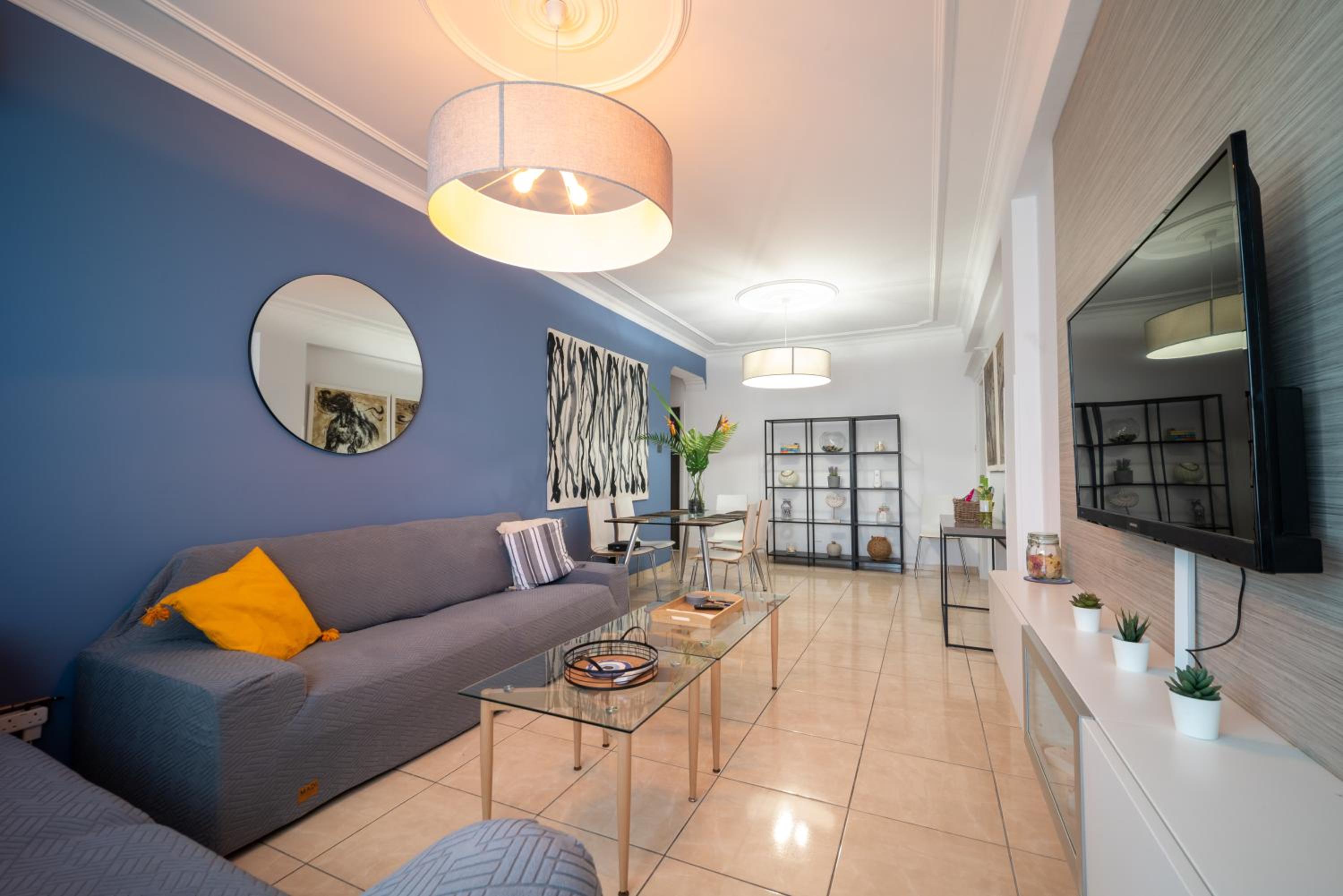 Casa Sol - Spacious 3BR Steps from the Beach