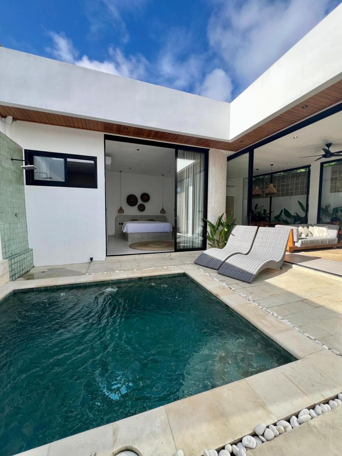 Mintaka Villas III