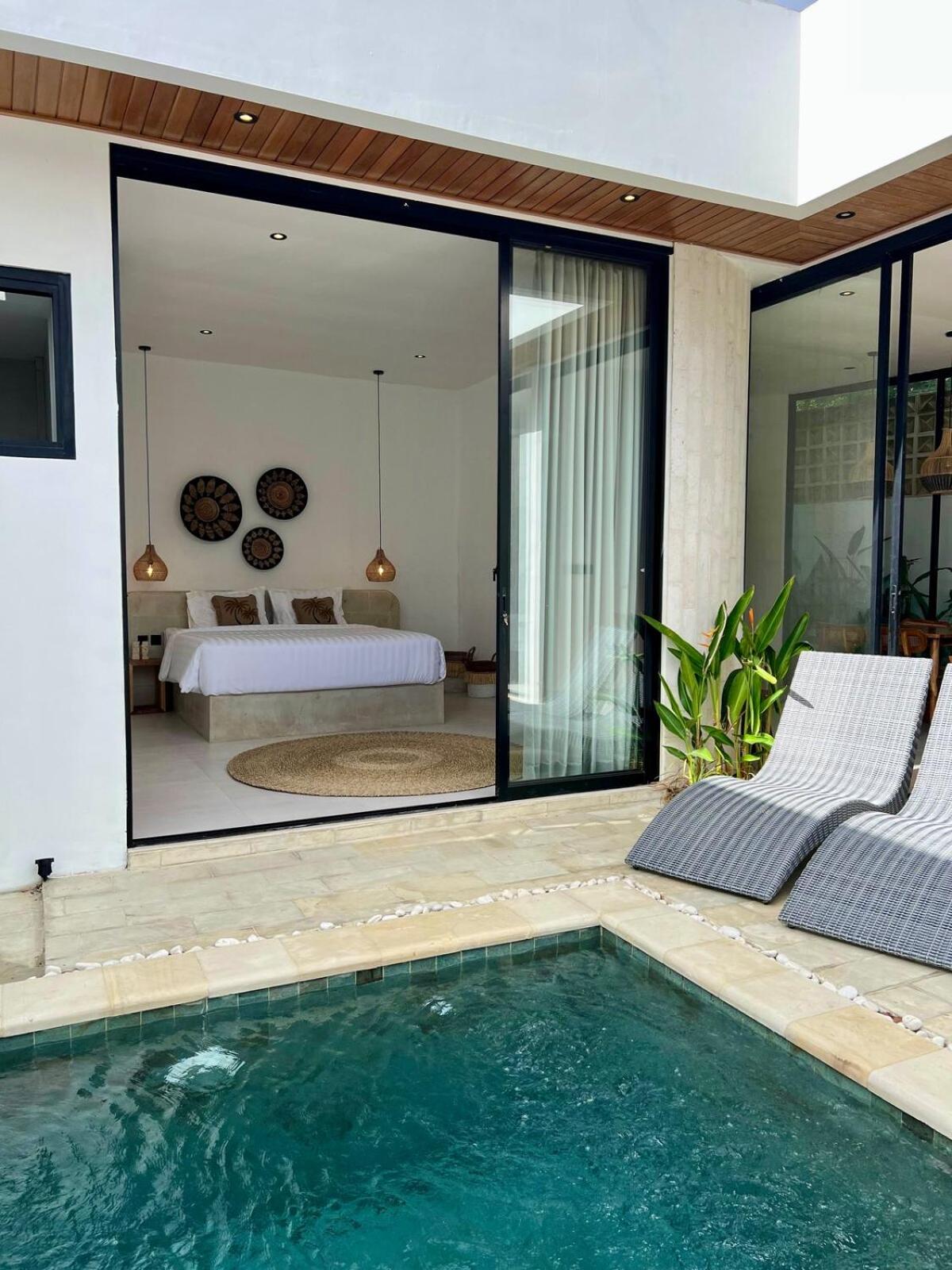 Mintaka Villas III