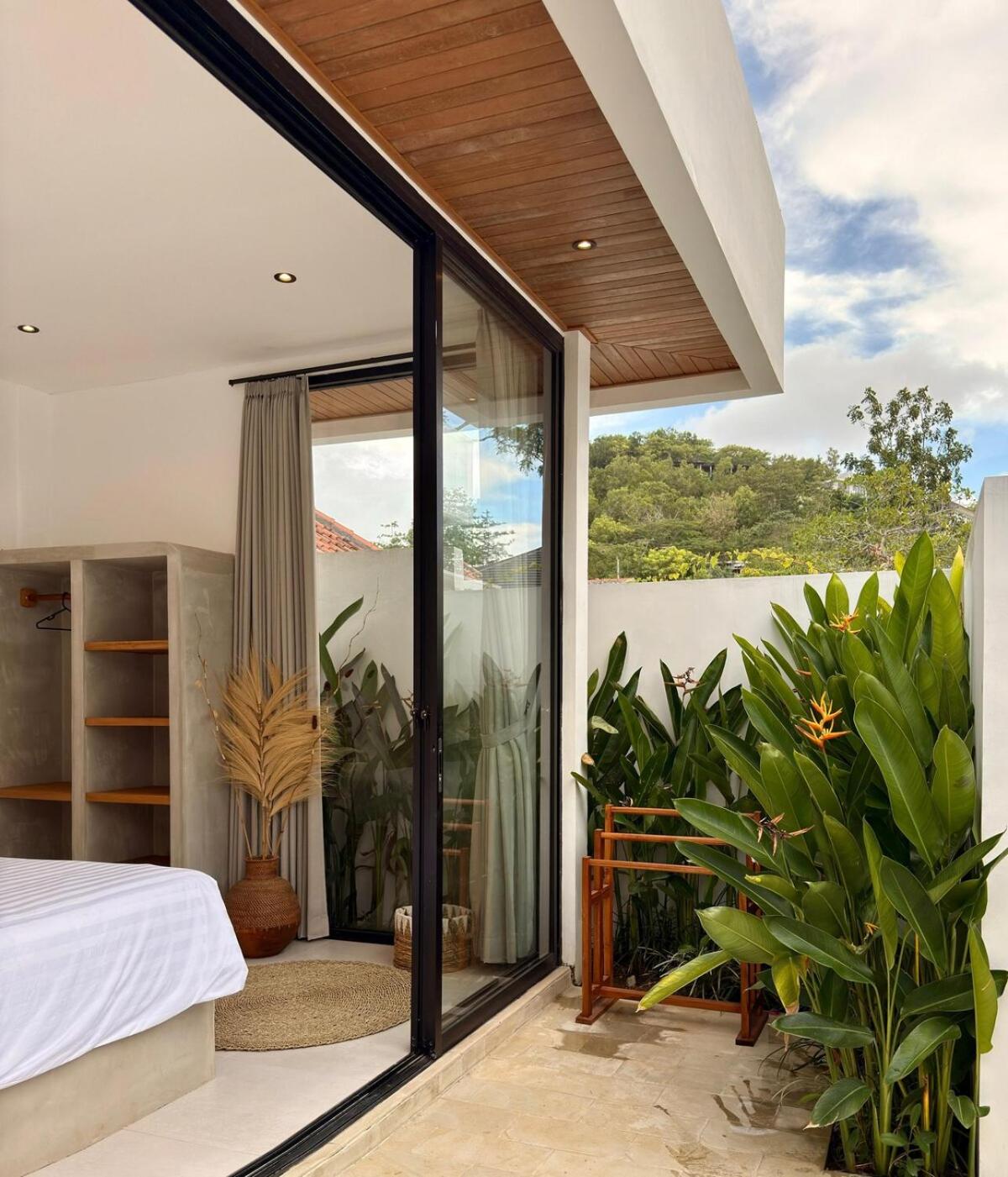 Mintaka Villas III