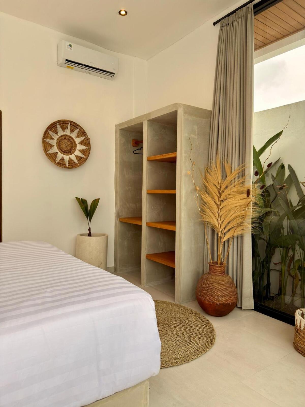 Mintaka Villas III