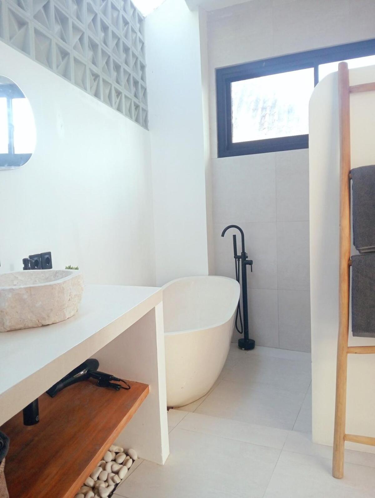 Mintaka Villas III
