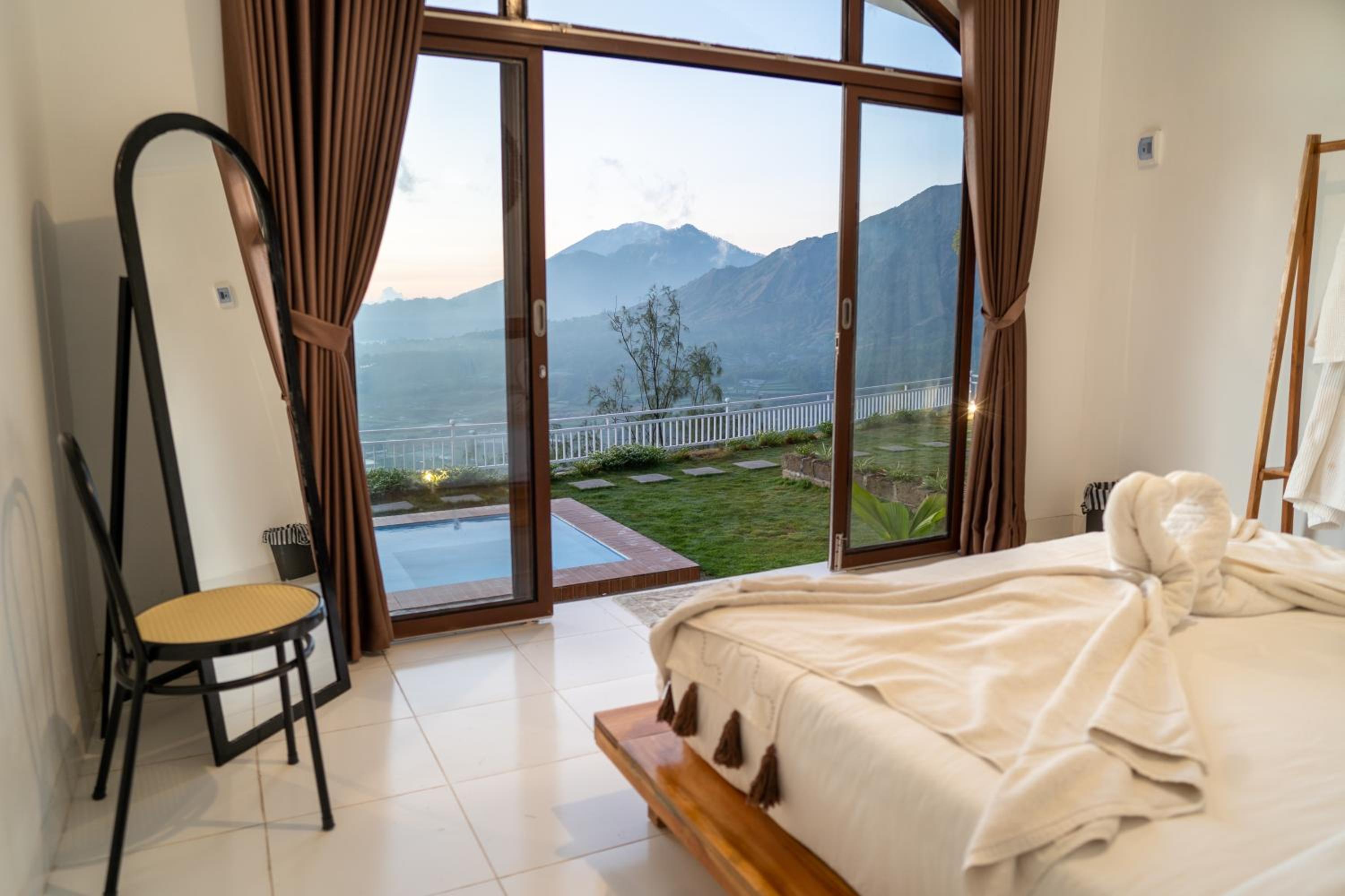 pohon cinta glamping