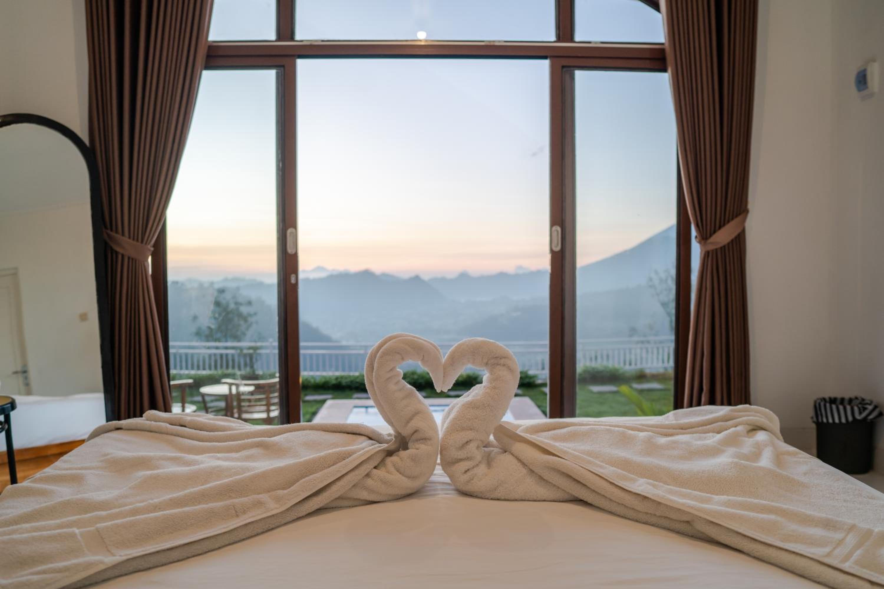 pohon cinta glamping