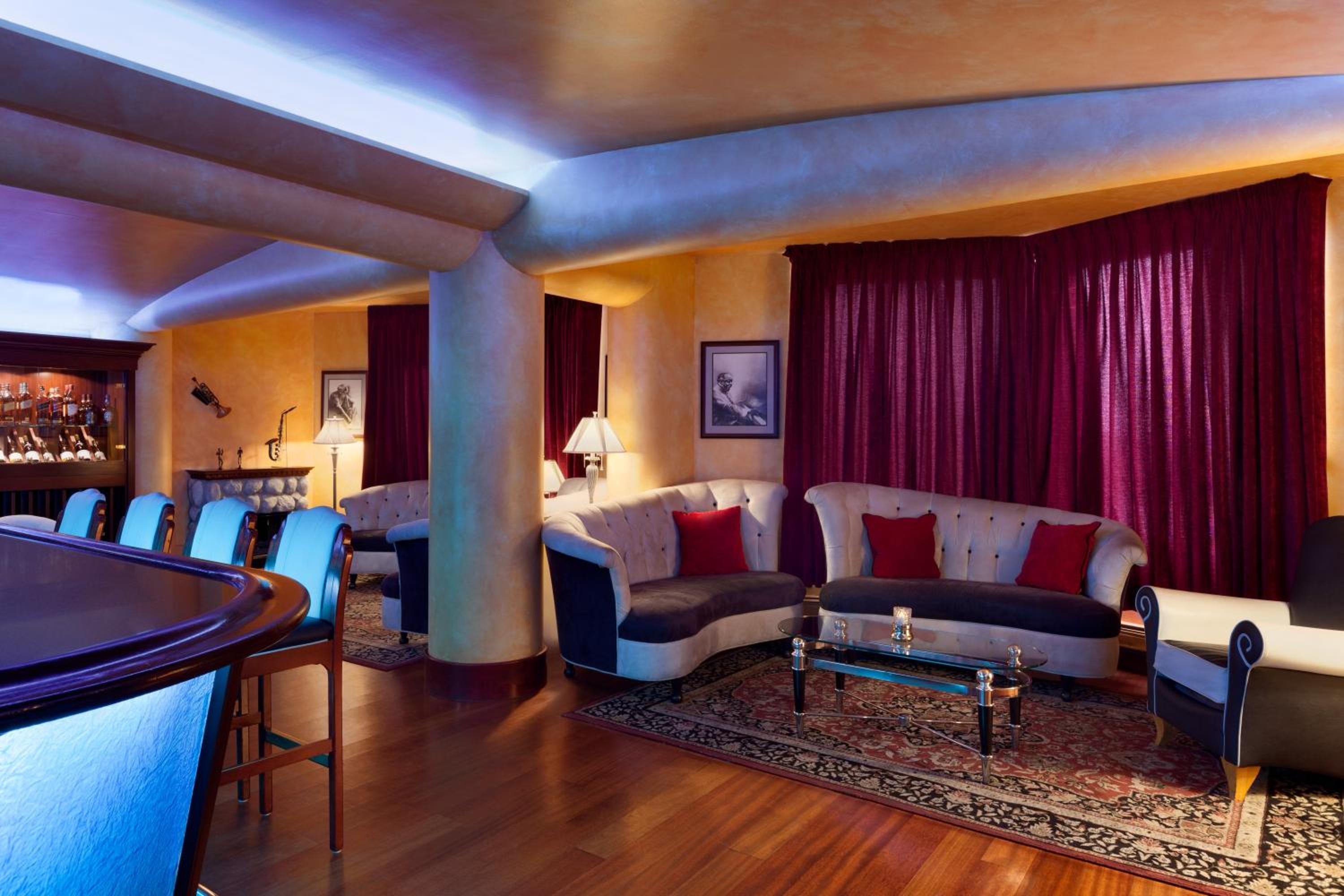 Lake Tahoe Vacations - Harrah's Lake Tahoe Hotel  Casino - Property Image 10