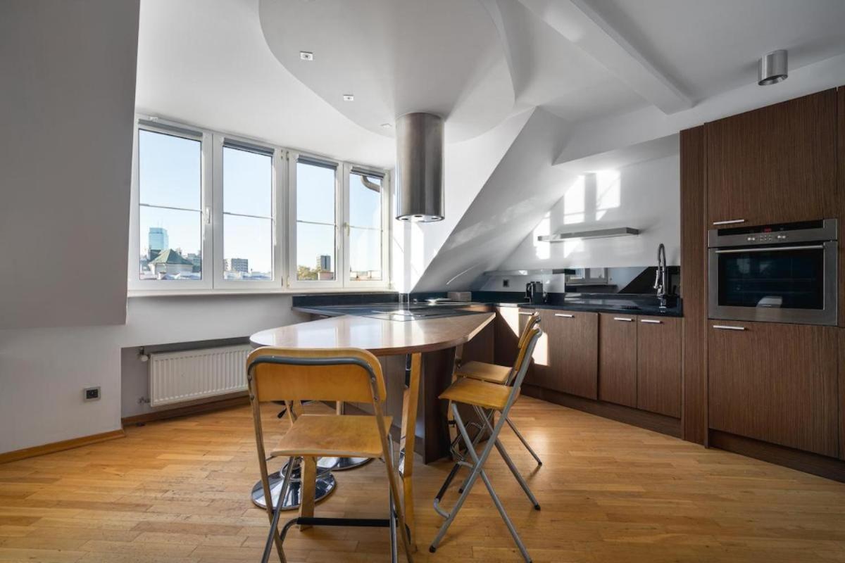 Urban Chic - City Center - 3 Floors - Luxury Apartment