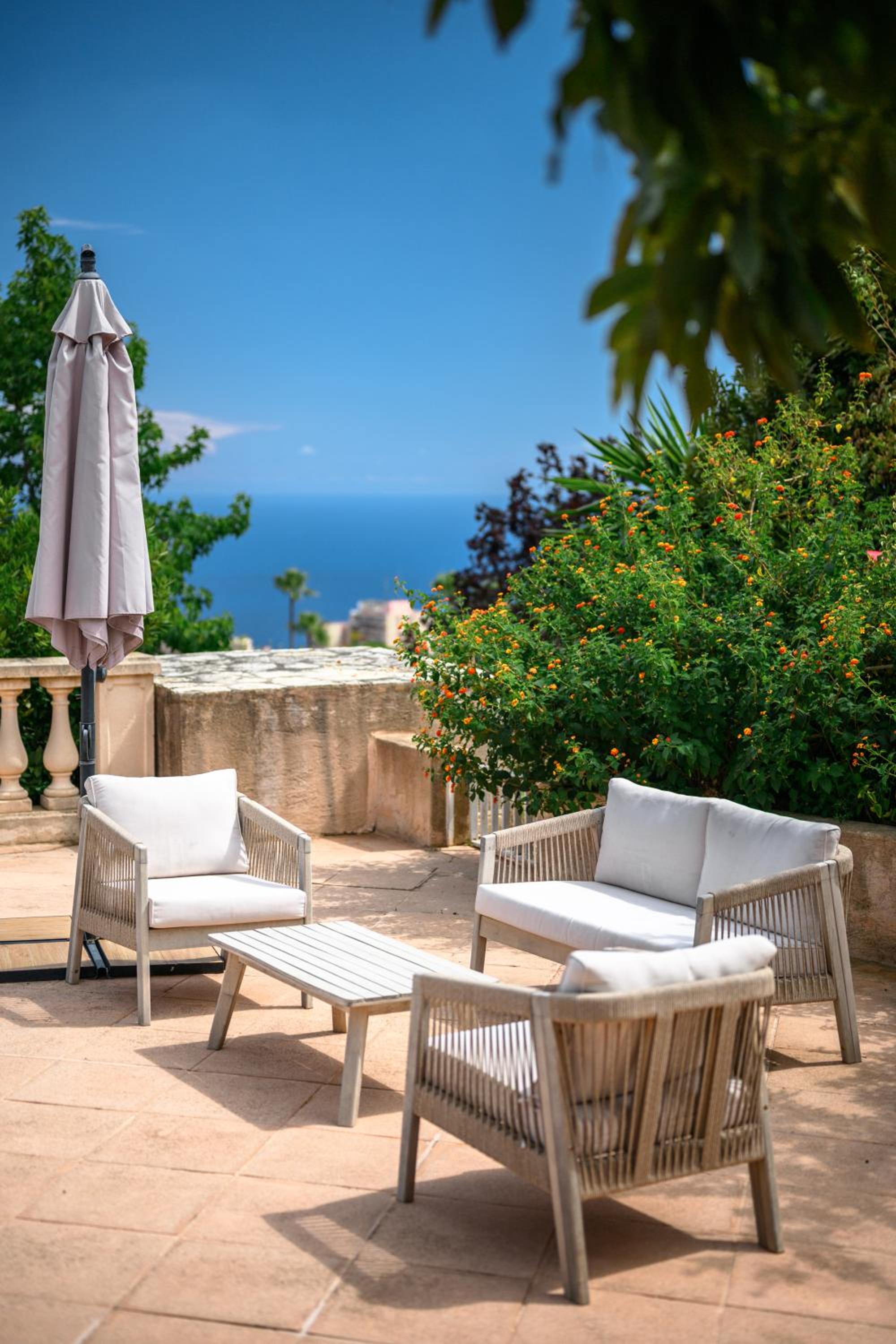 MONTE-CARLO MASTERS - Villa Horizon - 5min from Monaco - A bird's-eye view of Monaco and Mediterranean - Ideal Groups & Families - Parking - Private Garden