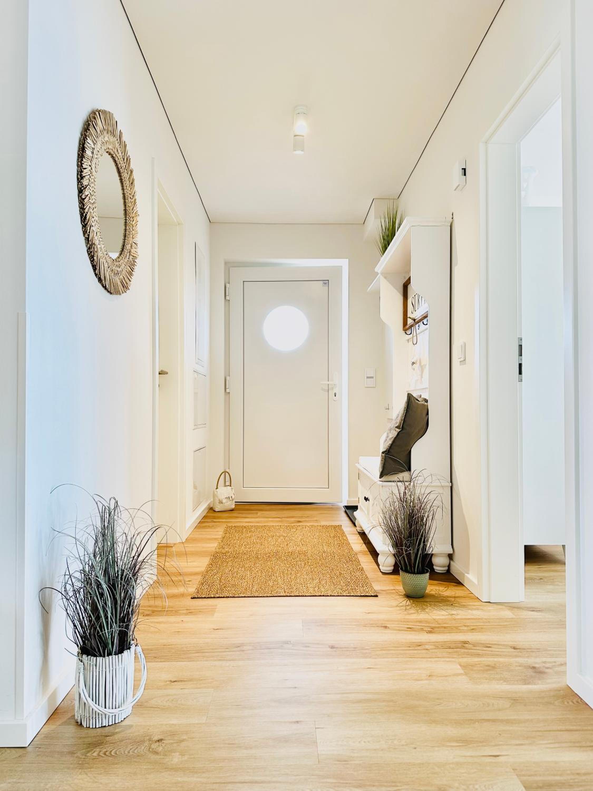 Surfbude, Olpenitz - moderne Ferienwohnung in direkter Strandnähe mit eigenem Eingang, Sauna, Kaminofen, Balkonterrasse und Parkplatz