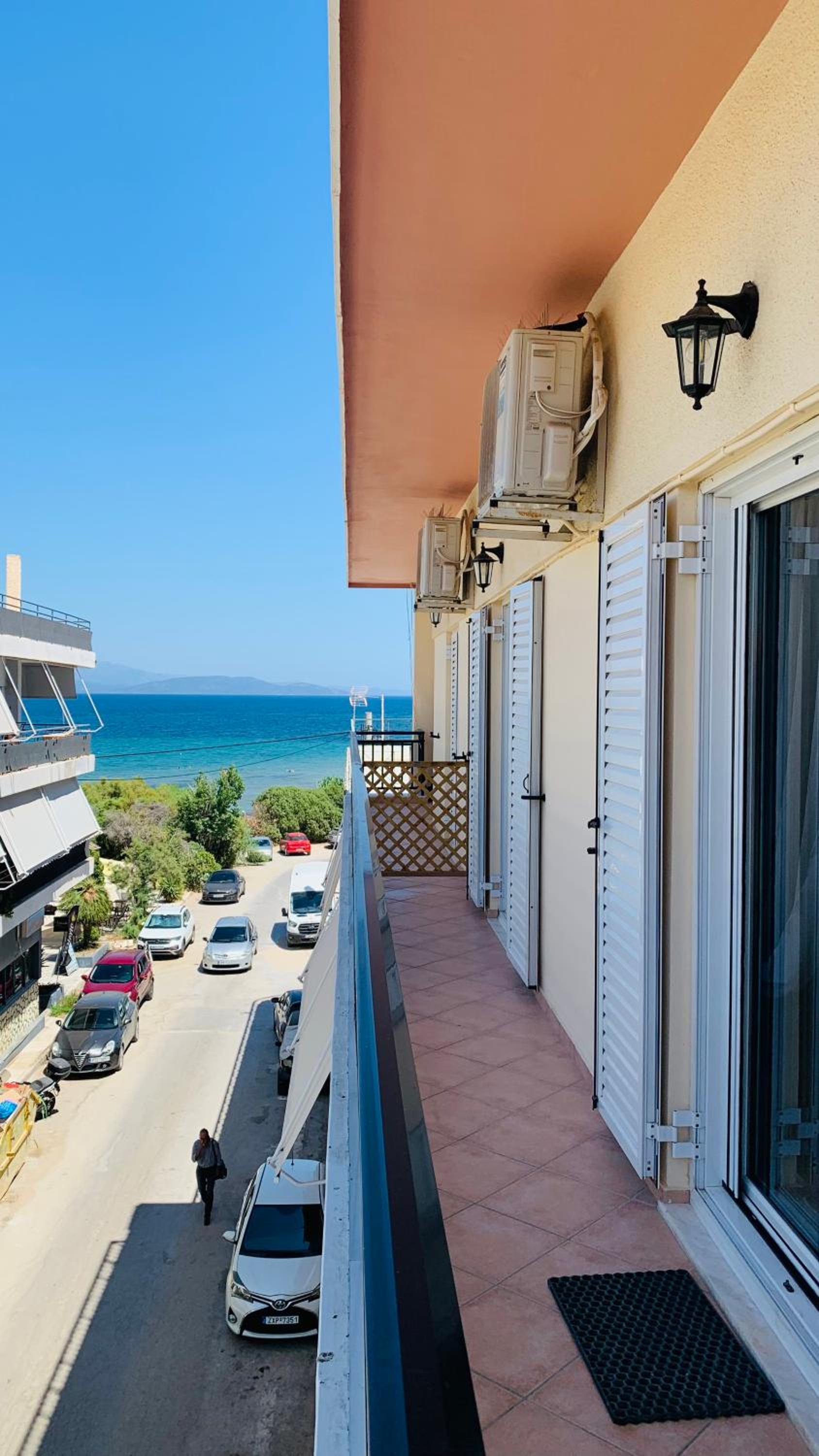 Sea View Apartments, 60m to Beach, Balcony, Parking
