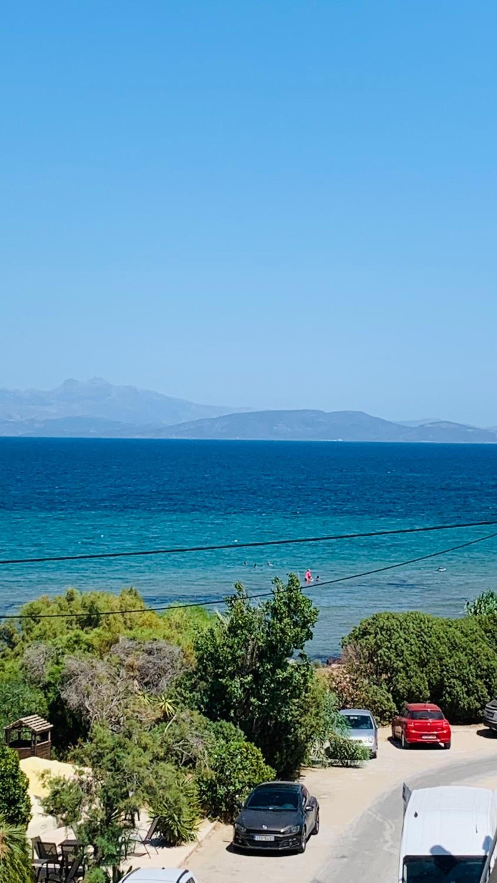 Sea View Apartments, 60m to Beach, Balcony, Parking