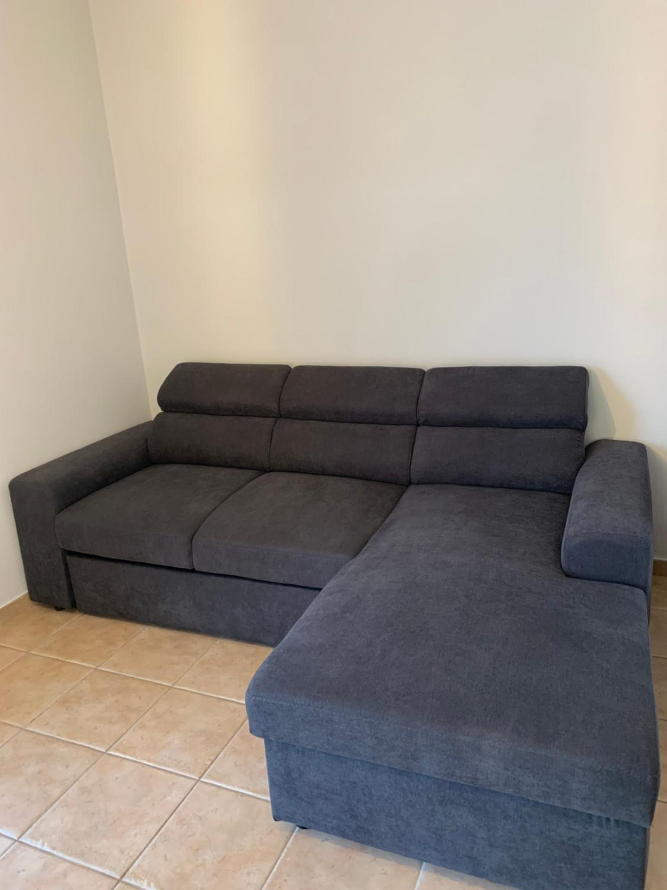Sea View Apartments, 60m to Beach, Balcony, Parking