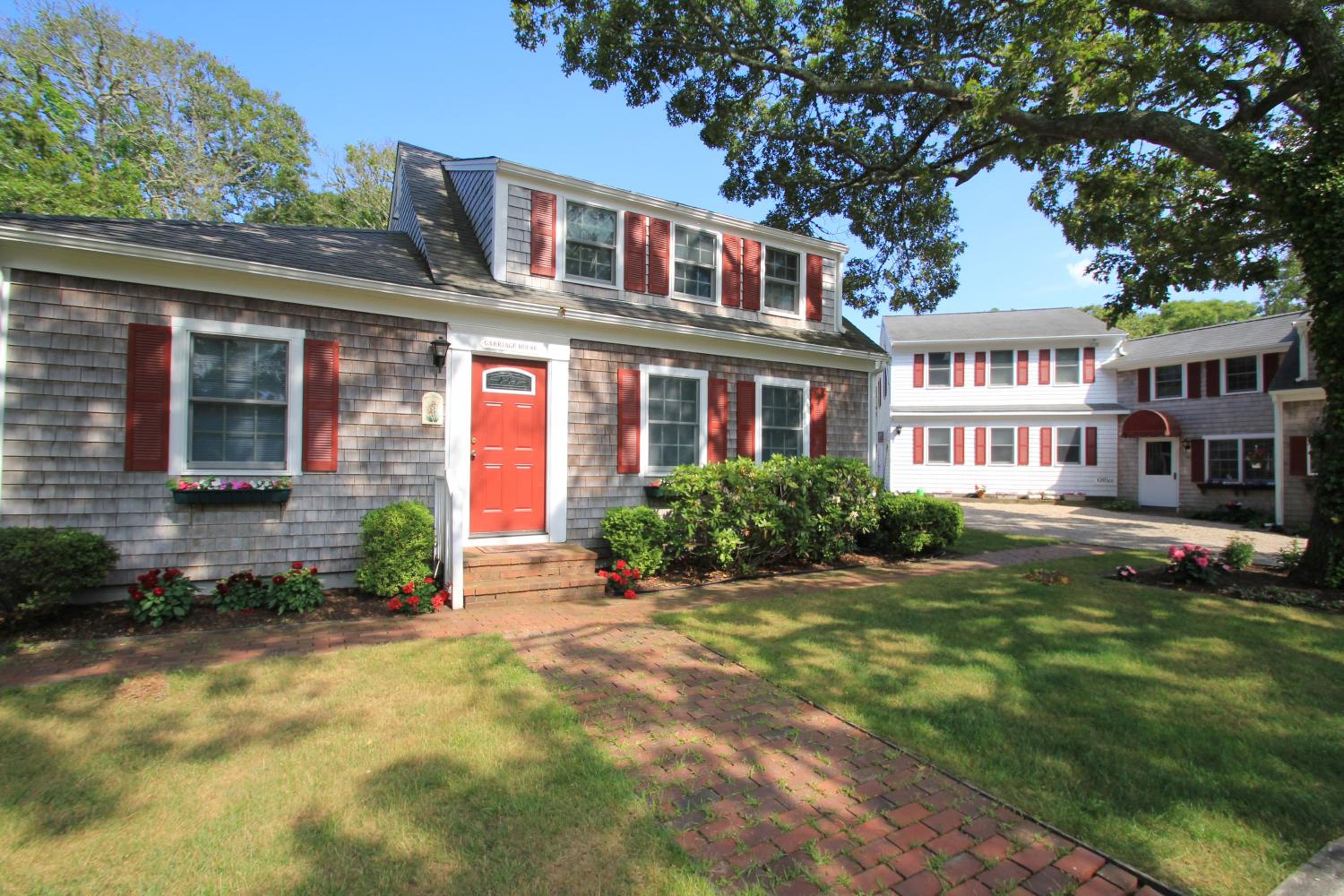 The Tern Inn Bed & Breakfast and Cottages