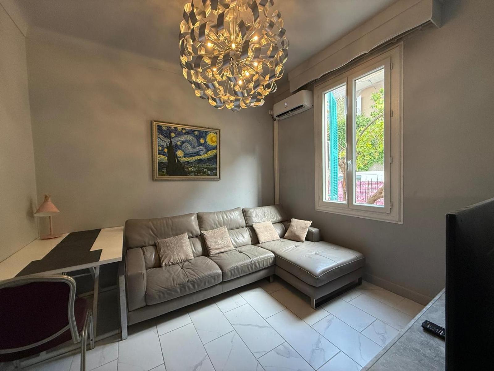Charming house near Center Nice with new air conditioner