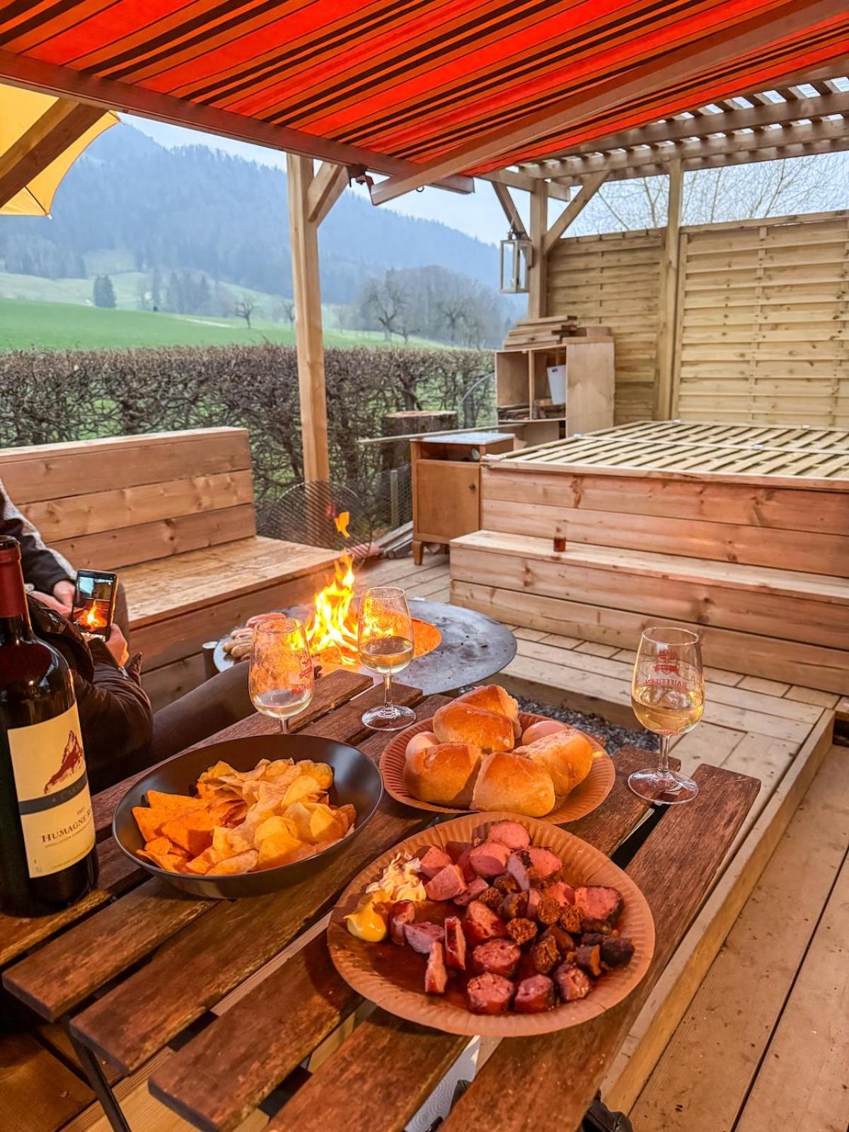 Juralodgespa Détente avec jacuzzi et vue
