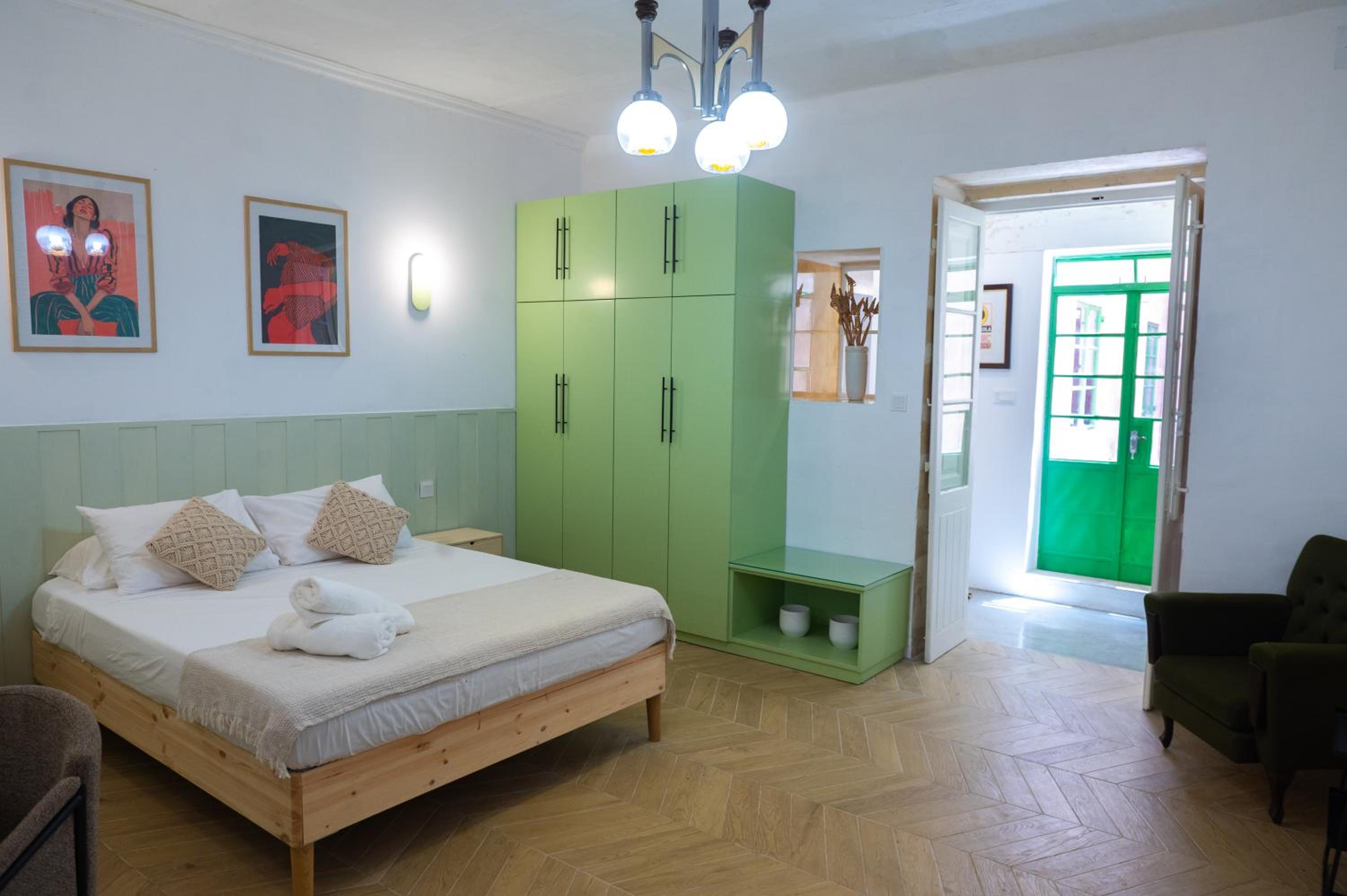 Apartment with Lush Yard - Valletta
