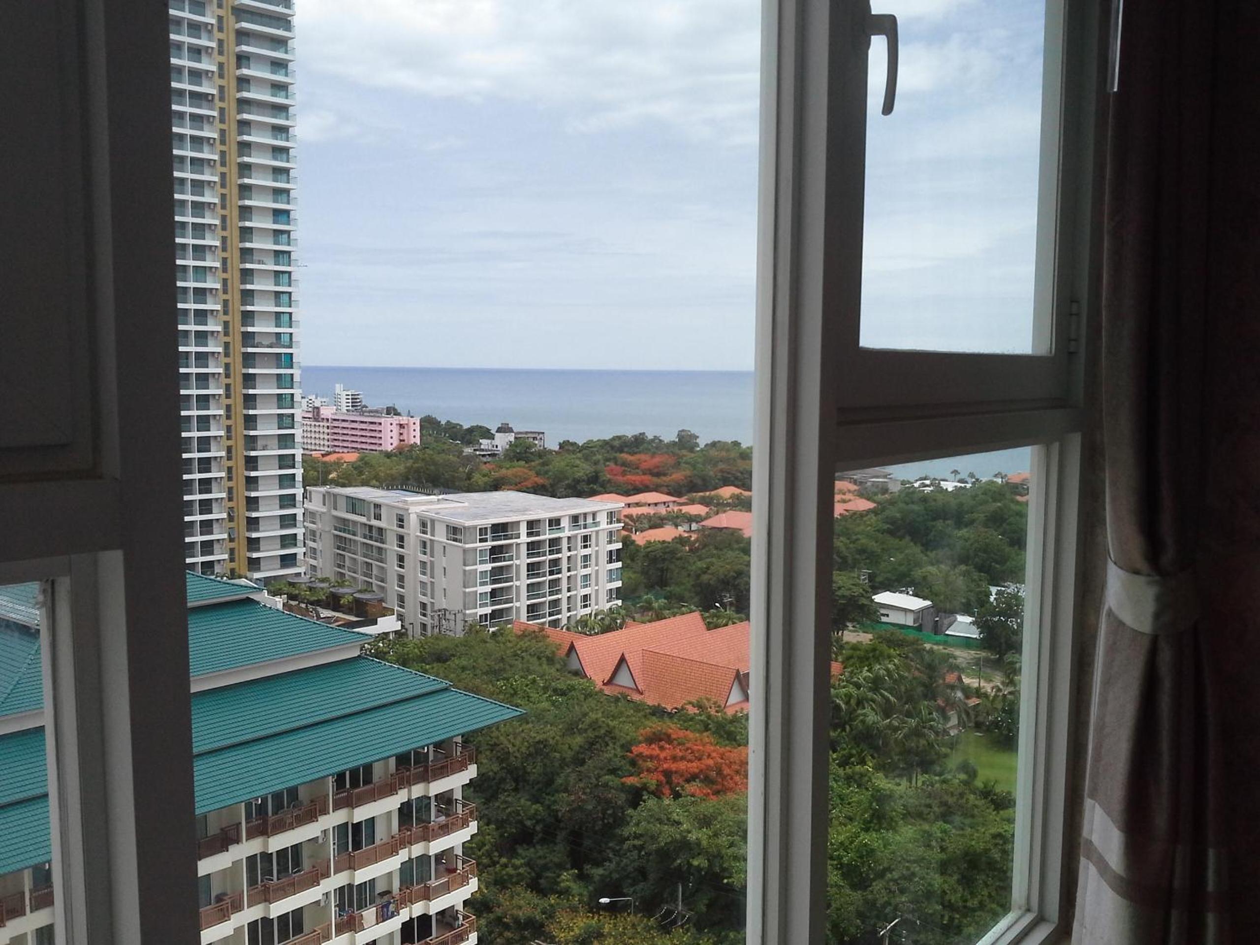 Cosy Beach View Apartments
