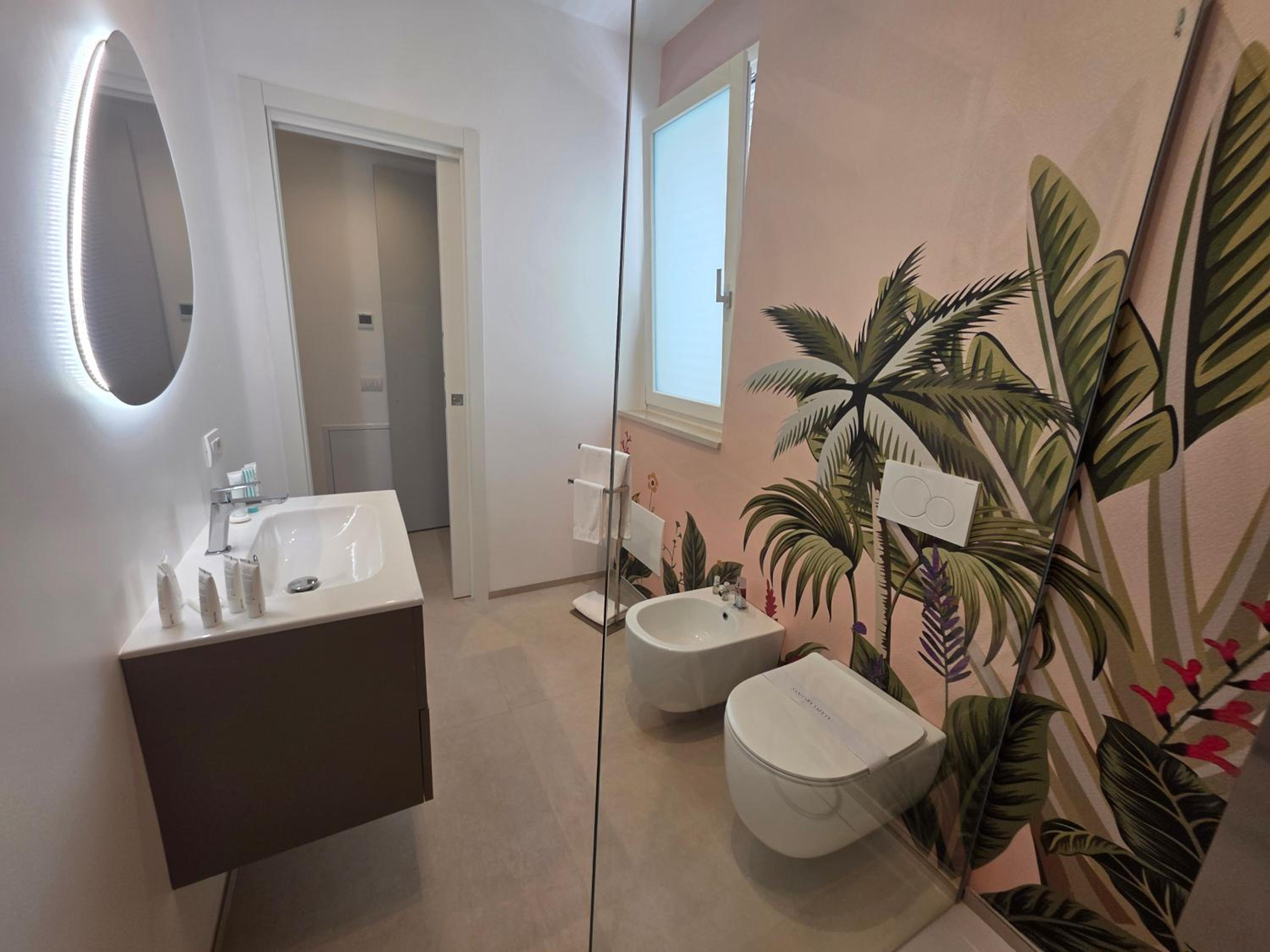 M4REE Seaside Suites & Relax