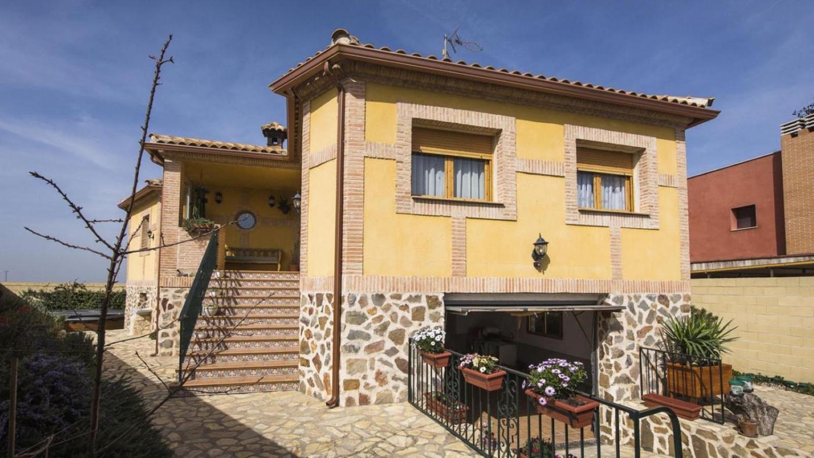 Casa Flor de La Jara - An elegant rural retreat