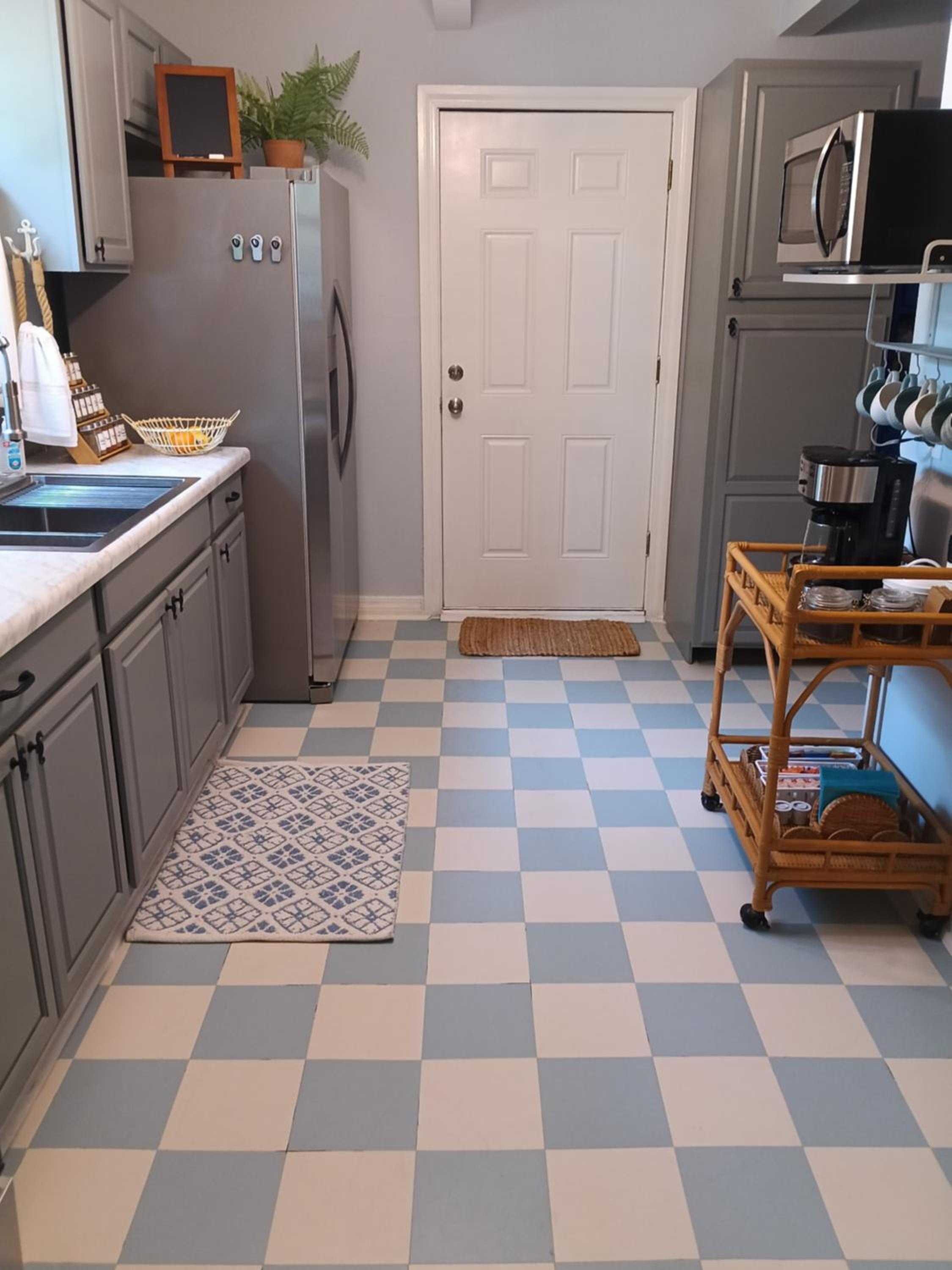 The Lemon Zest Cottage Paws Welcome