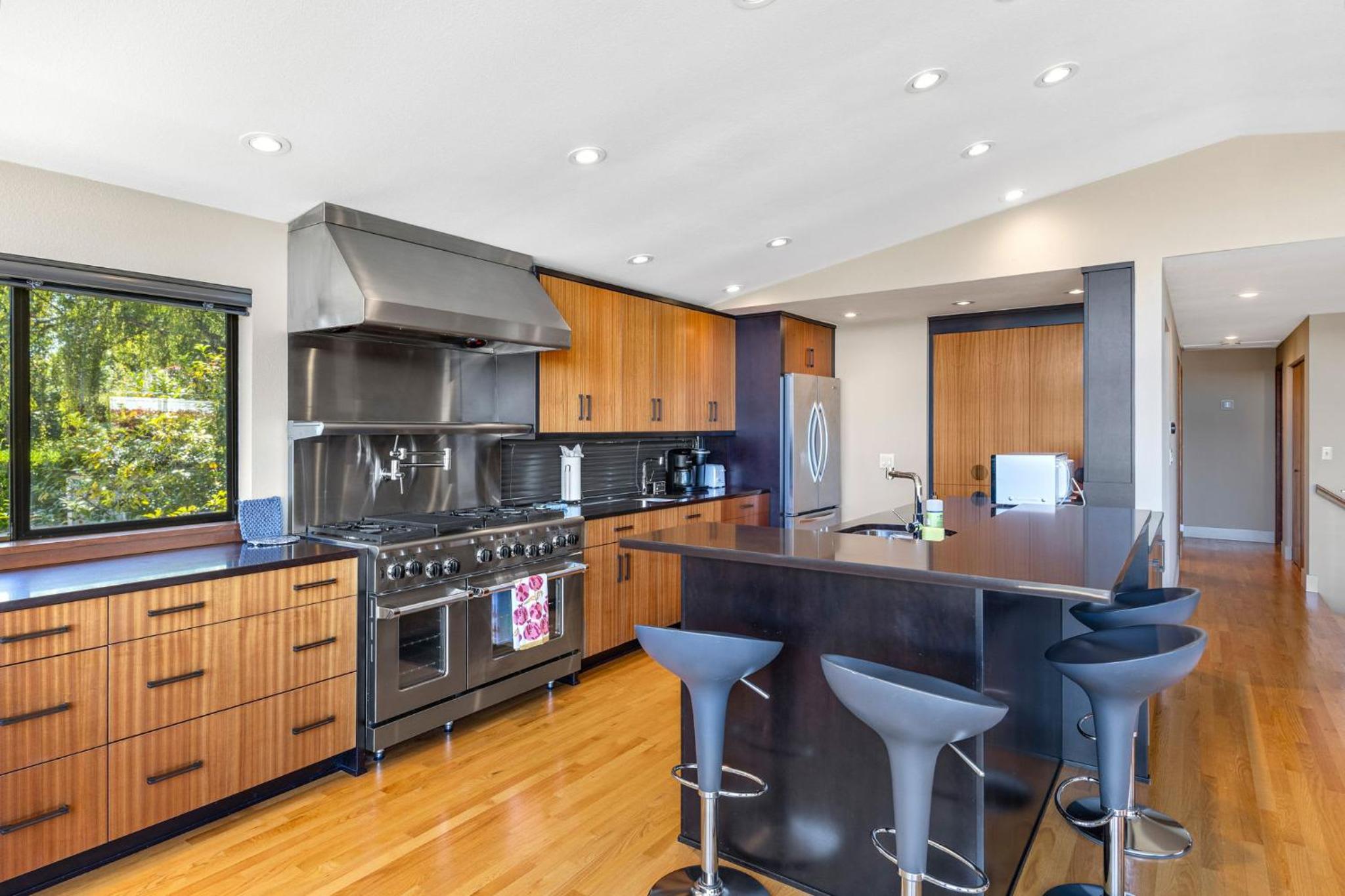 Family West Emerson Retreat Deck Basement City Views