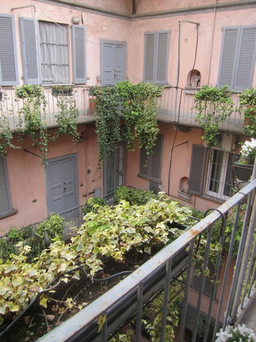 Charming and elegant apartment historic center of Milan