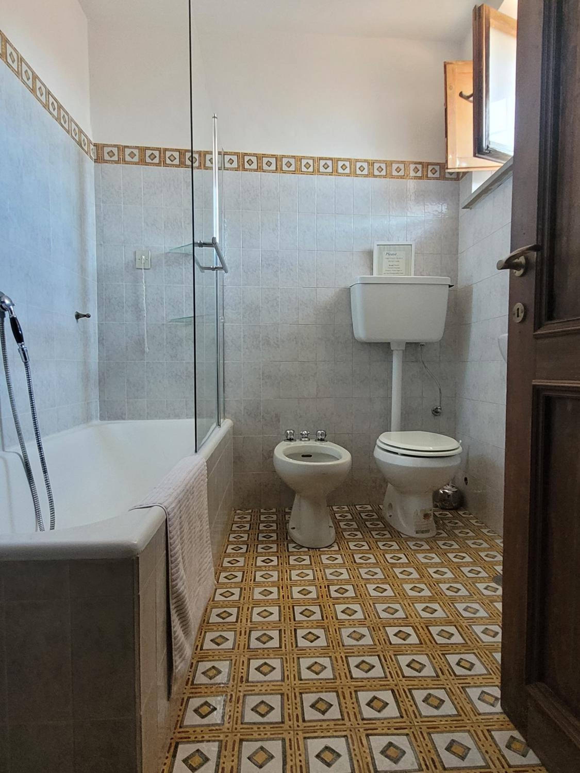 Medici Villa with Gardens 7 min from Florence