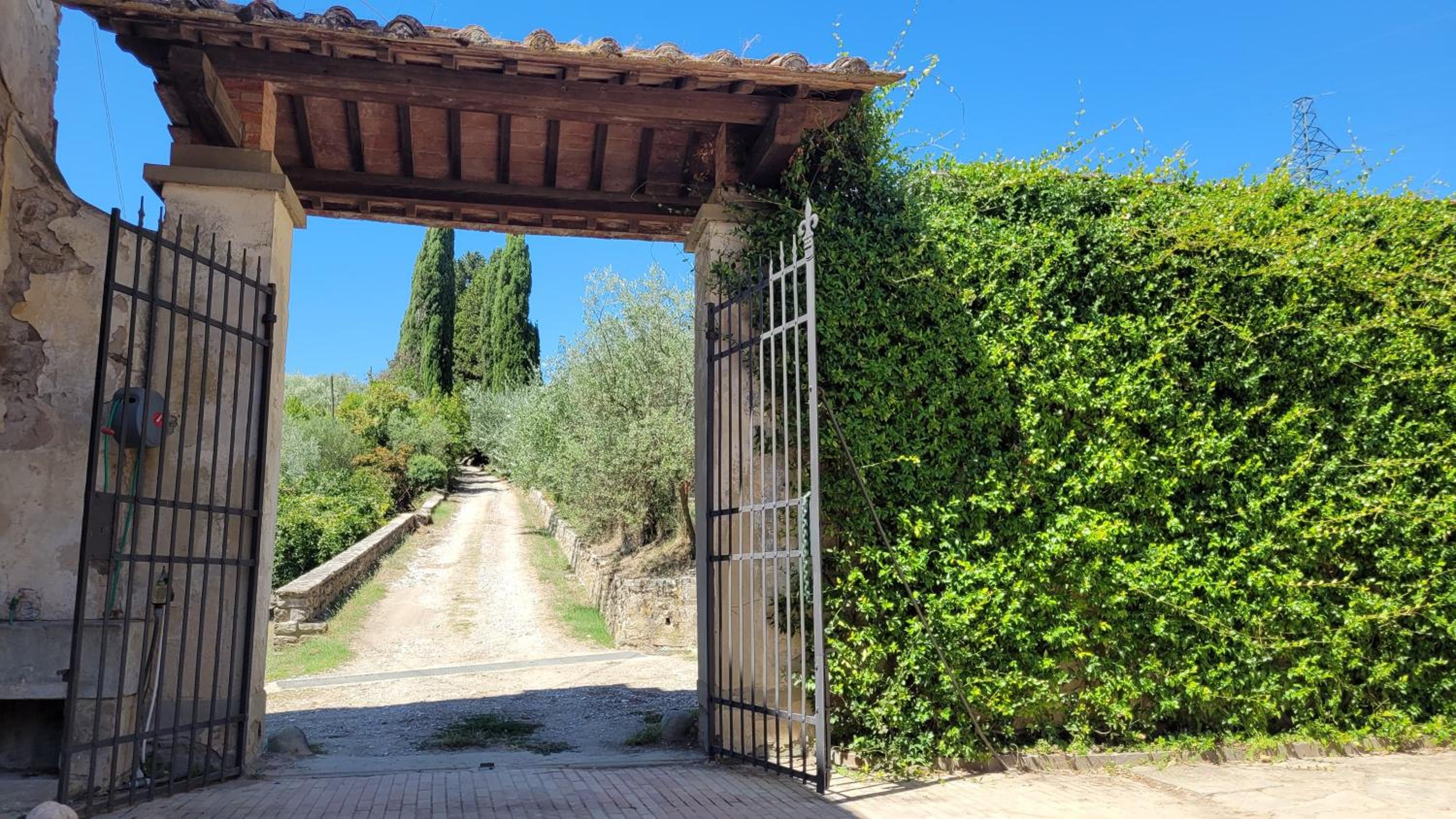 Medici Villa with Gardens 7 min from Florence