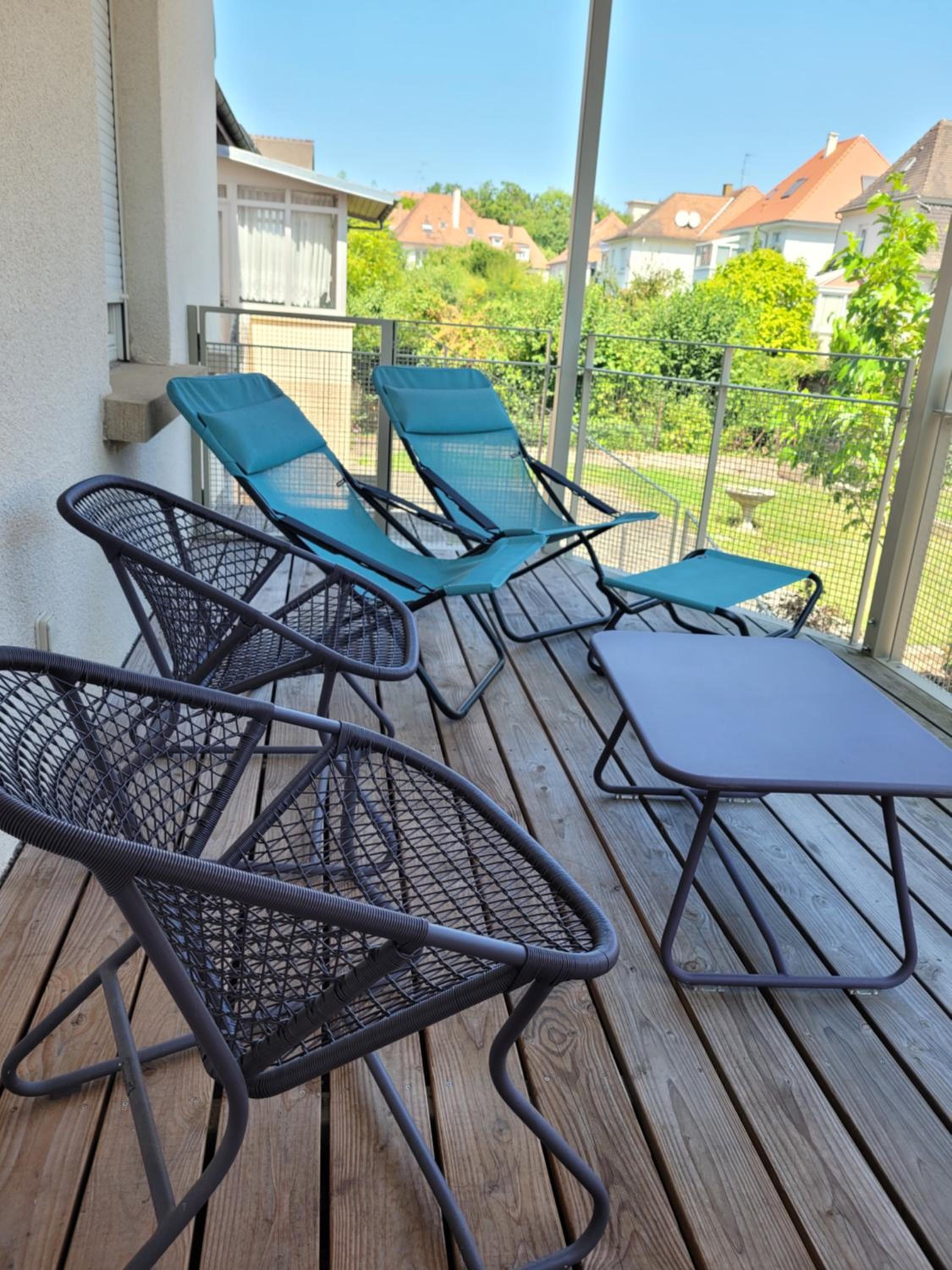 Le cocon d'Emma, terrasse, jardin et élégance dans maison de Maître