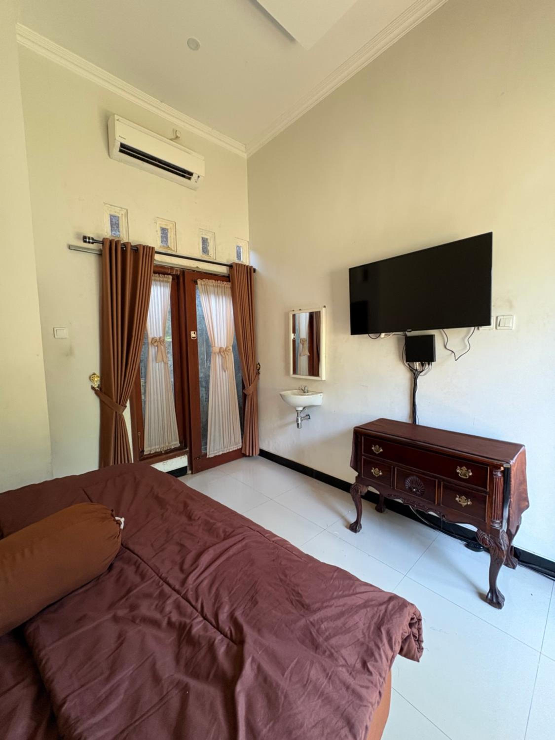 Kreo Guest House