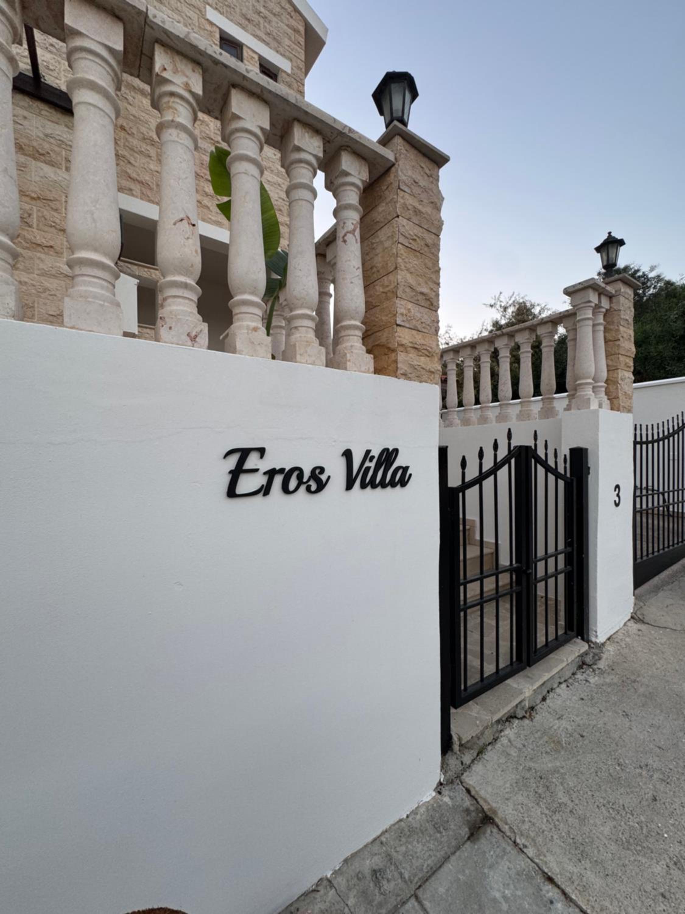 Eros Villa-Private Luxury Estate