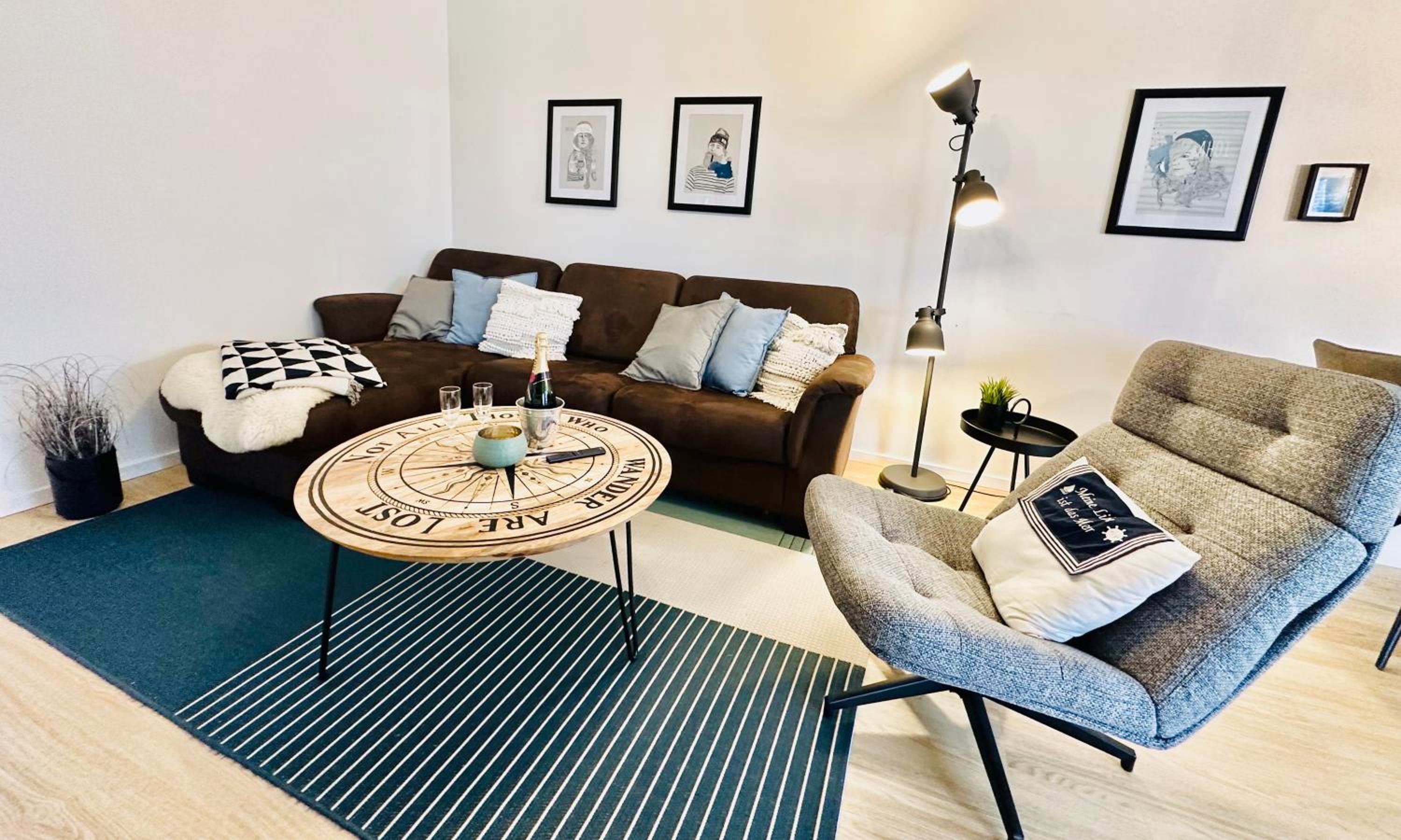 Nordlicht, Olpenitz - moderne Ferienwohnung in direkter Strandnähe mit eigenem Eingang, Sauna, Kaminofen, Terrasse und Parkplatz