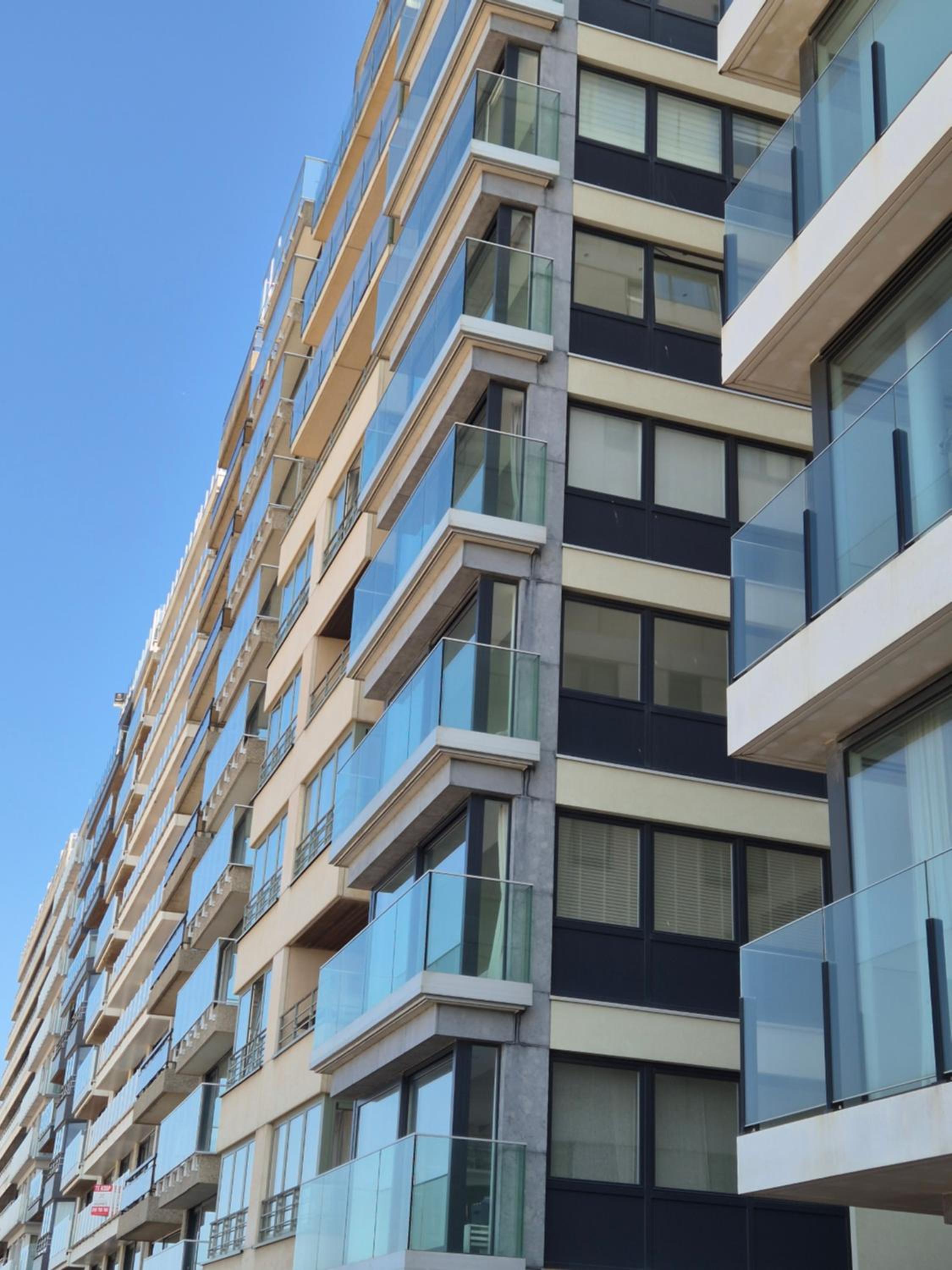 Zonnig hoekappartement met zeezicht Knokke Duinbergen