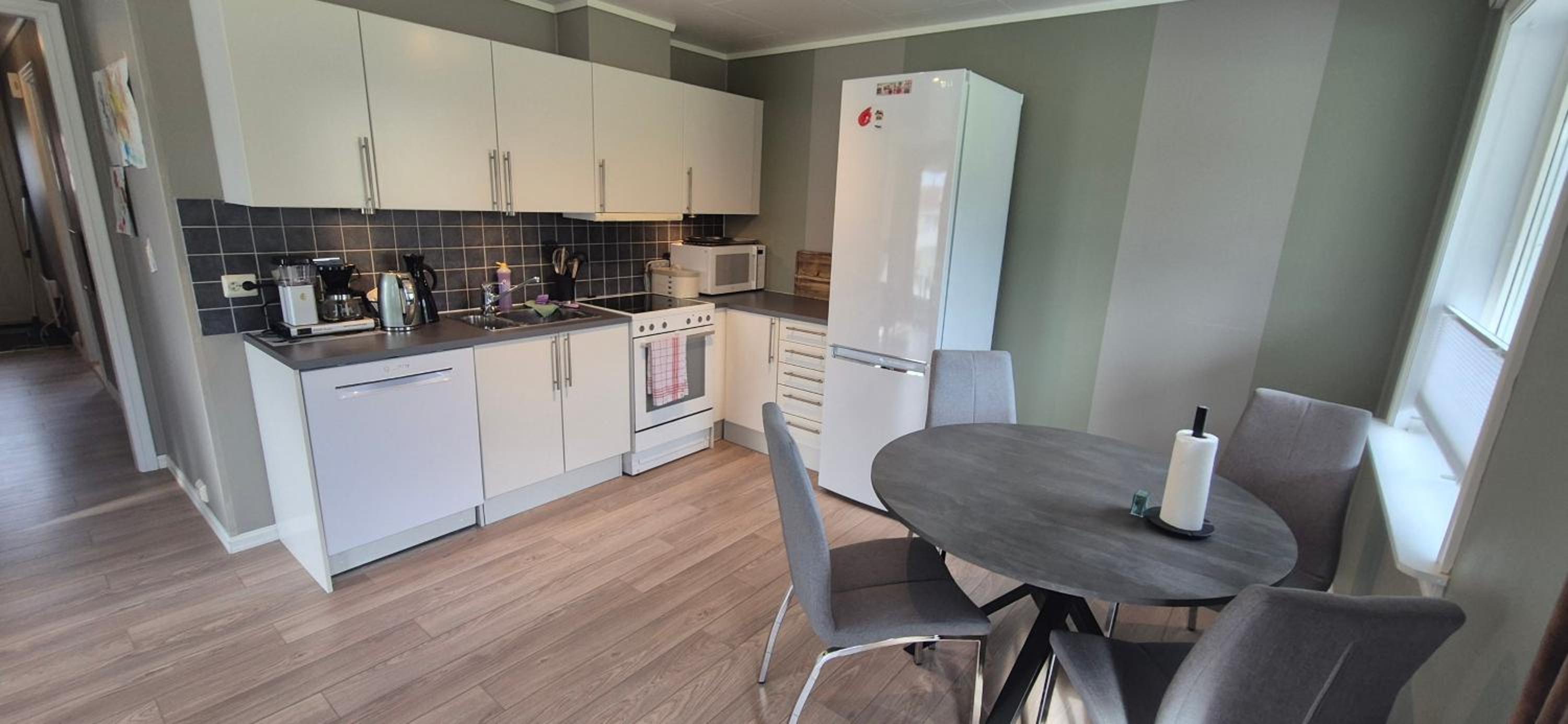Central Langevåg Family Apartment