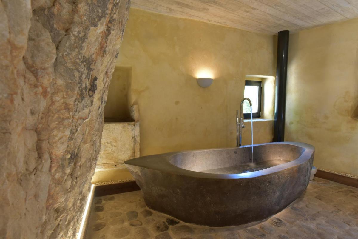 Jacuzzi