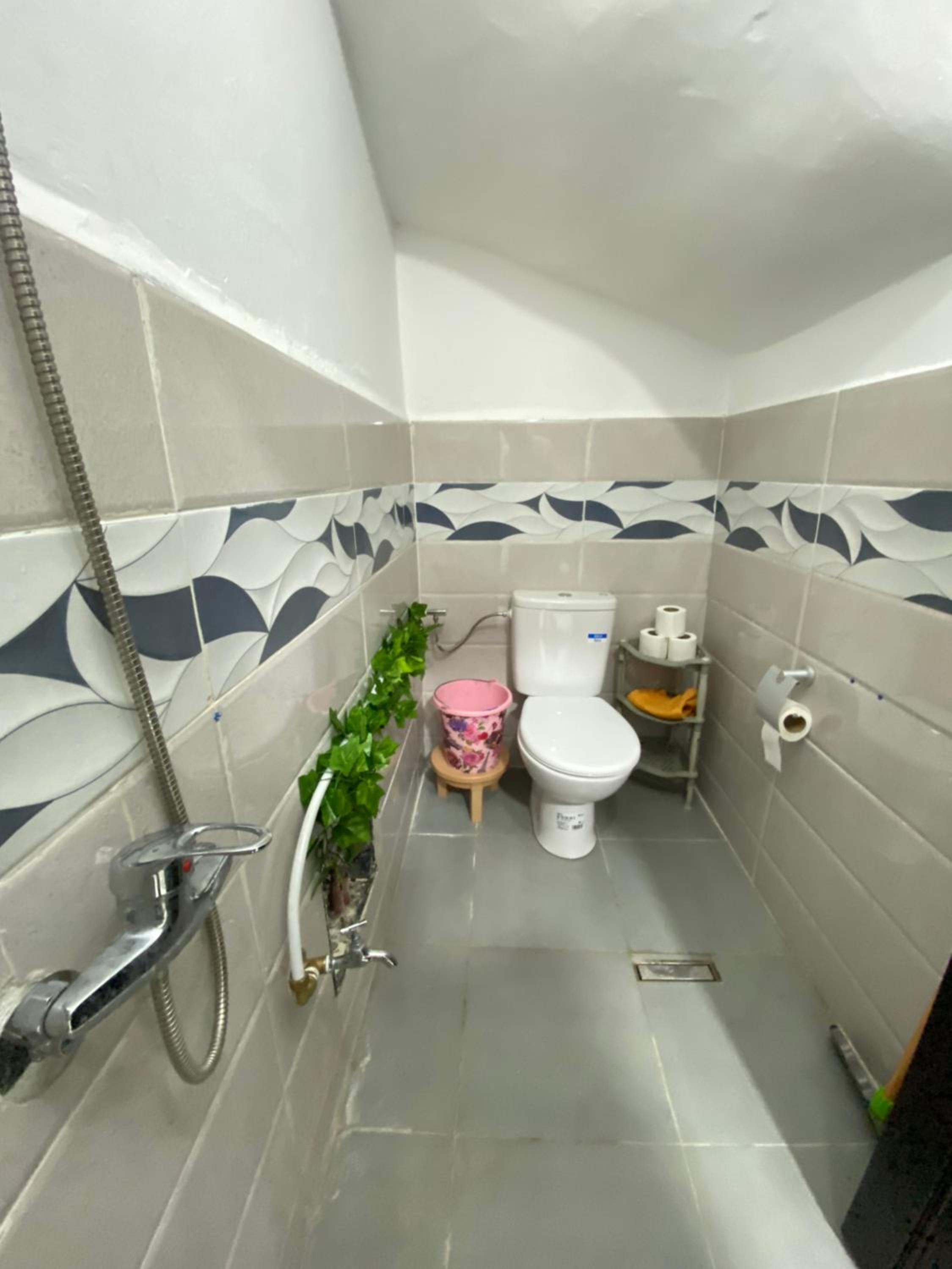 Cosy, Calm Apartment - Wi-Fi, AC & NETFLIX