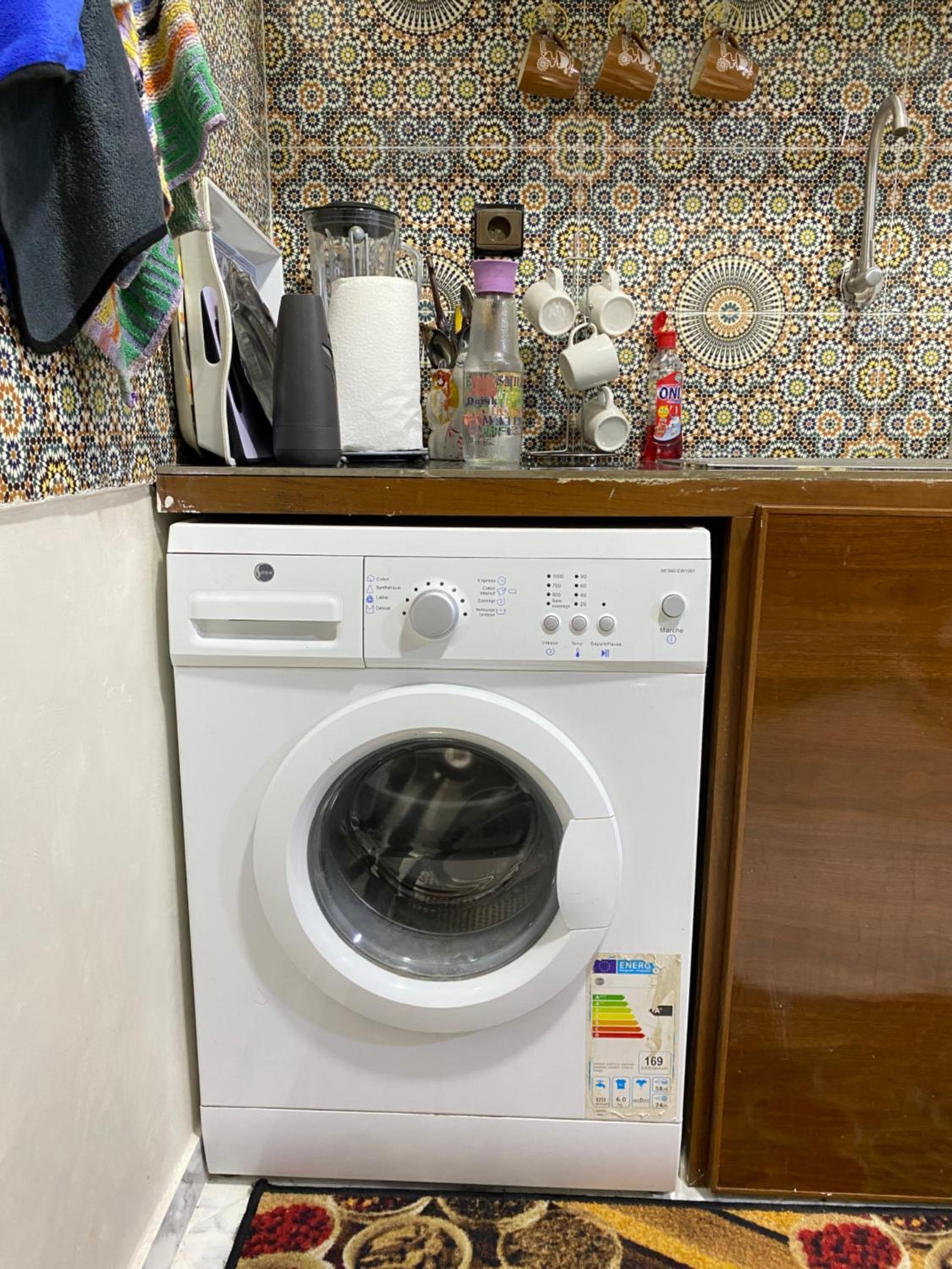 Cosy, Calm Apartment - Wi-Fi, AC & NETFLIX