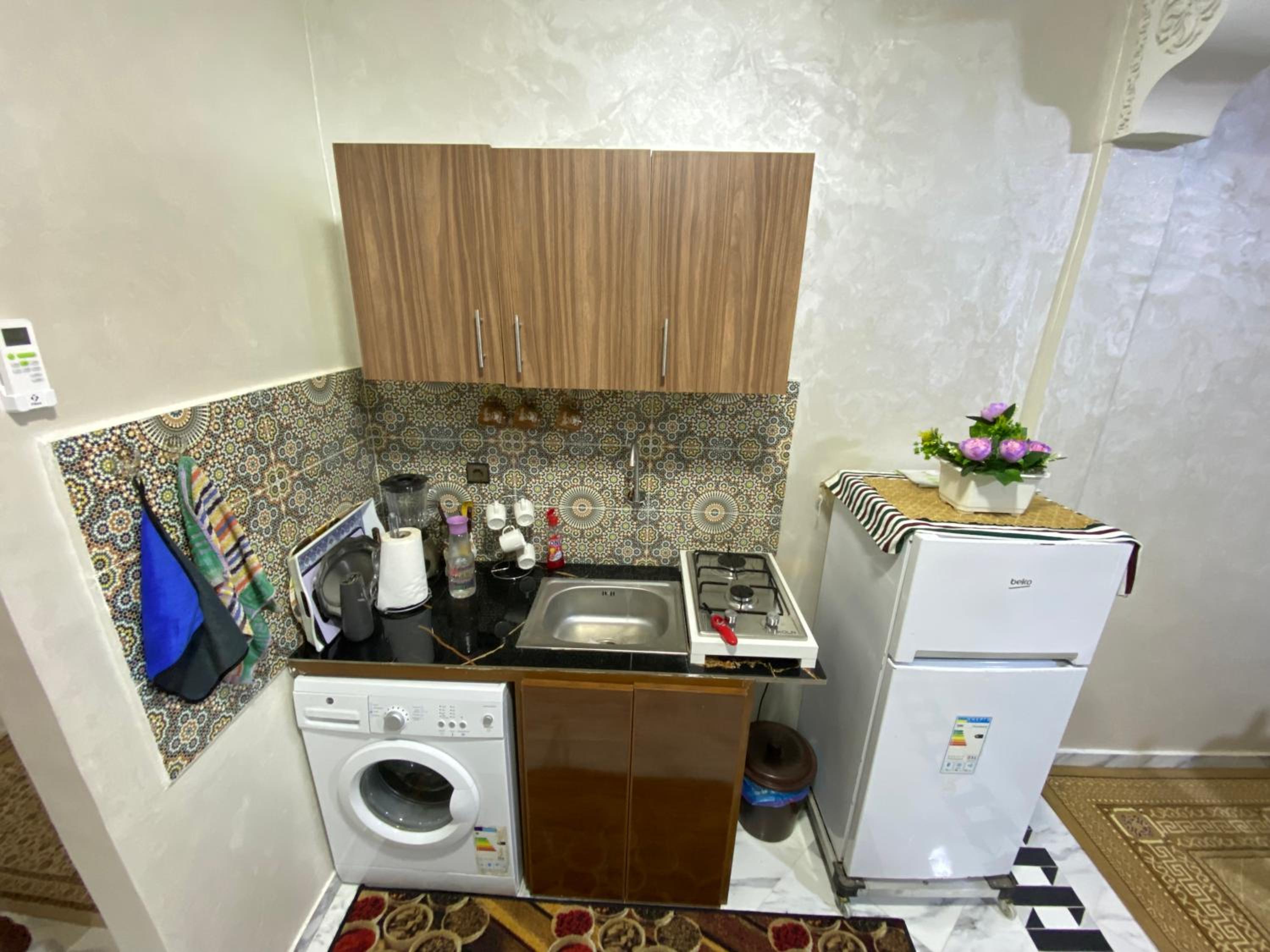 Cosy, Calm Apartment - Wi-Fi, AC & NETFLIX