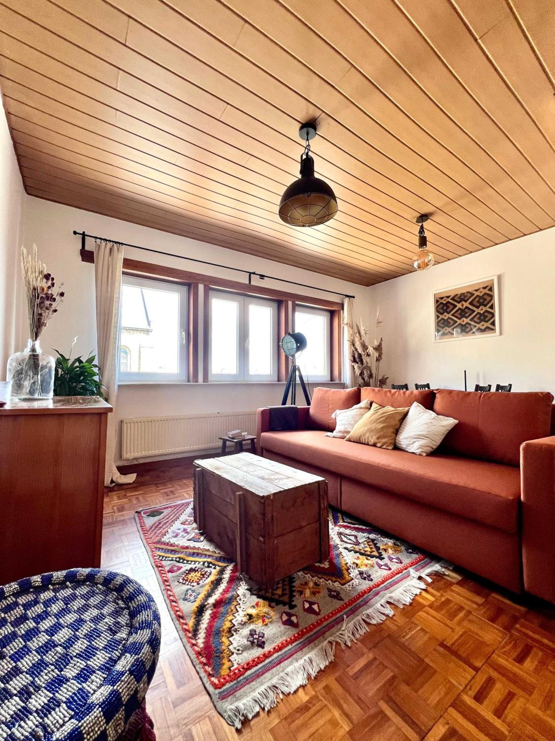 Cosy haven in Aalst with terrace a green haven
