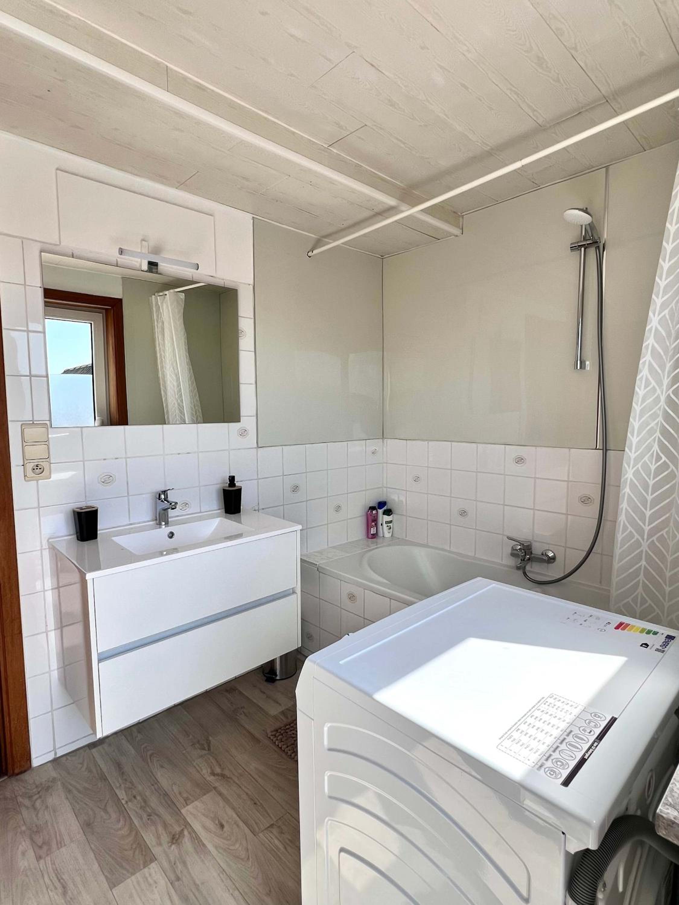 Cosy haven in Aalst with terrace a green haven
