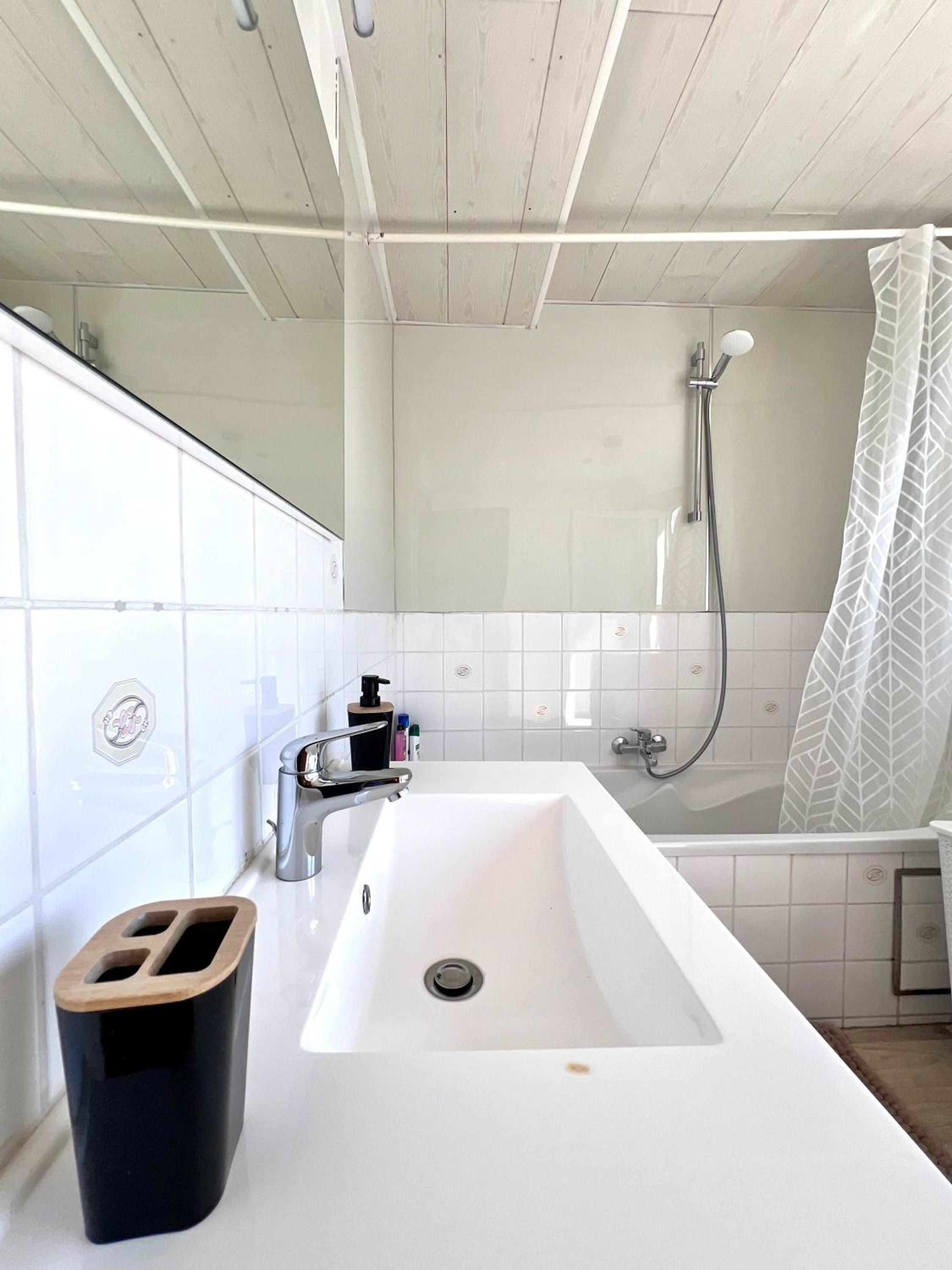 Cosy haven in Aalst with terrace a green haven