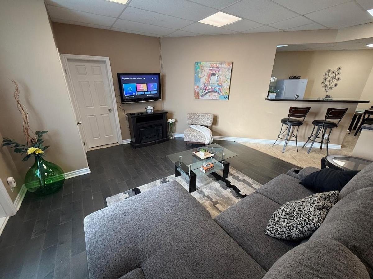 The Marina's Cove - Suite B - WIFI and 2 Free Parking