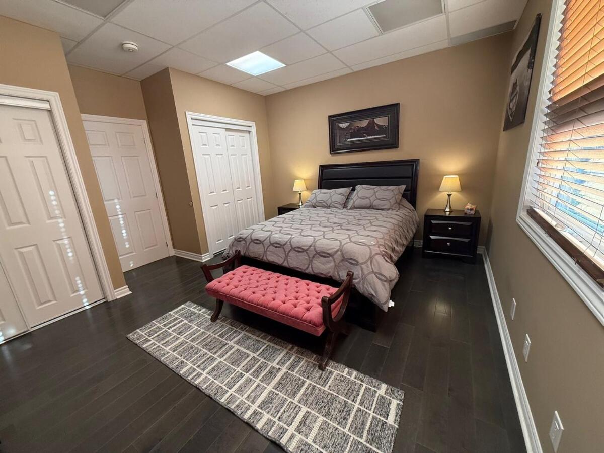 The Marina's Cove - Suite B - WIFI and 2 Free Parking