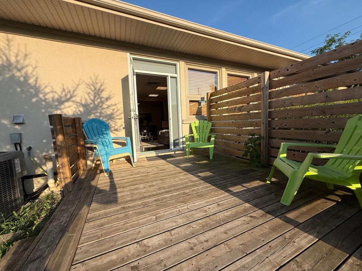 The Marina's Cove - Suite B - WIFI and 2 Free Parking