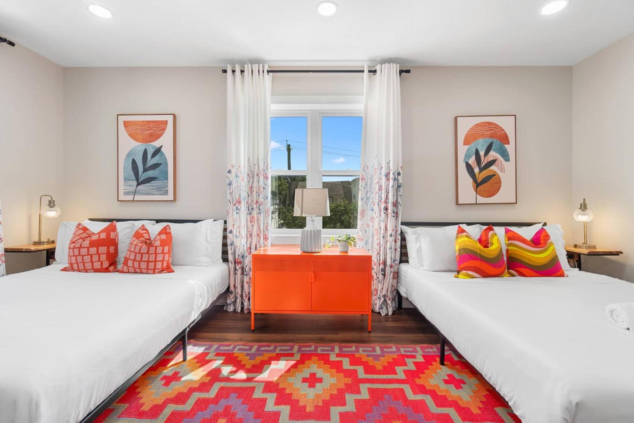 Family Suite - Free Parking - Near NYC & Shops at Main Street