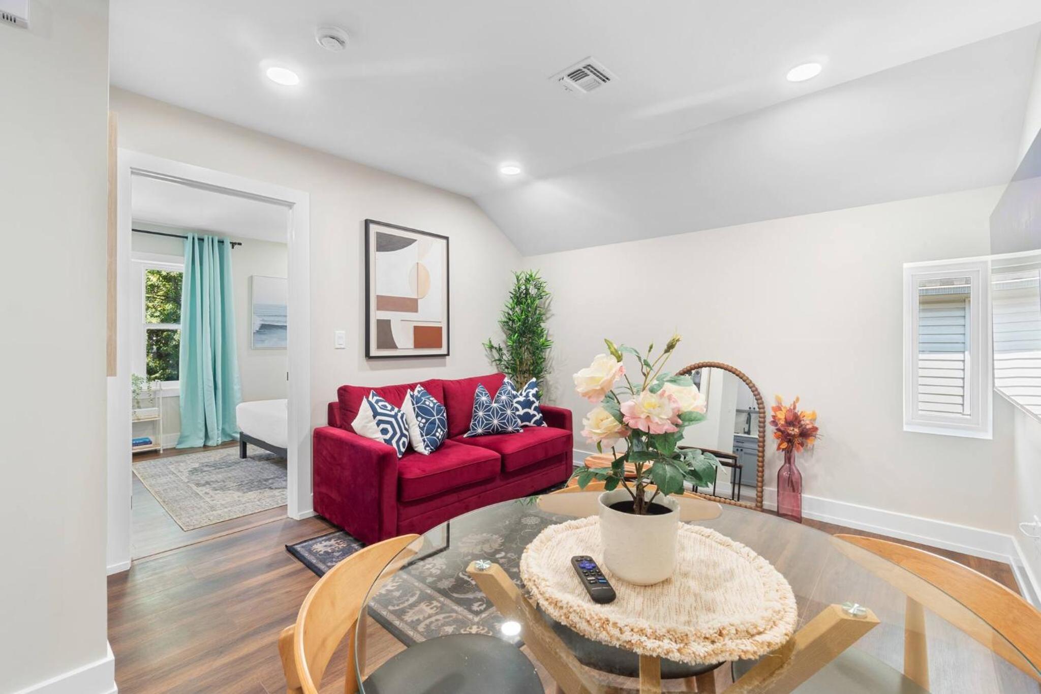 Family Suite - Free Parking - Near NYC & Shops at Main Street