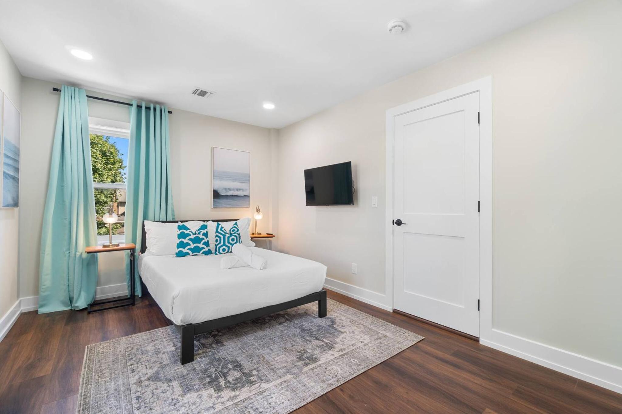 Family Suite - Free Parking - Near NYC & Shops at Main Street