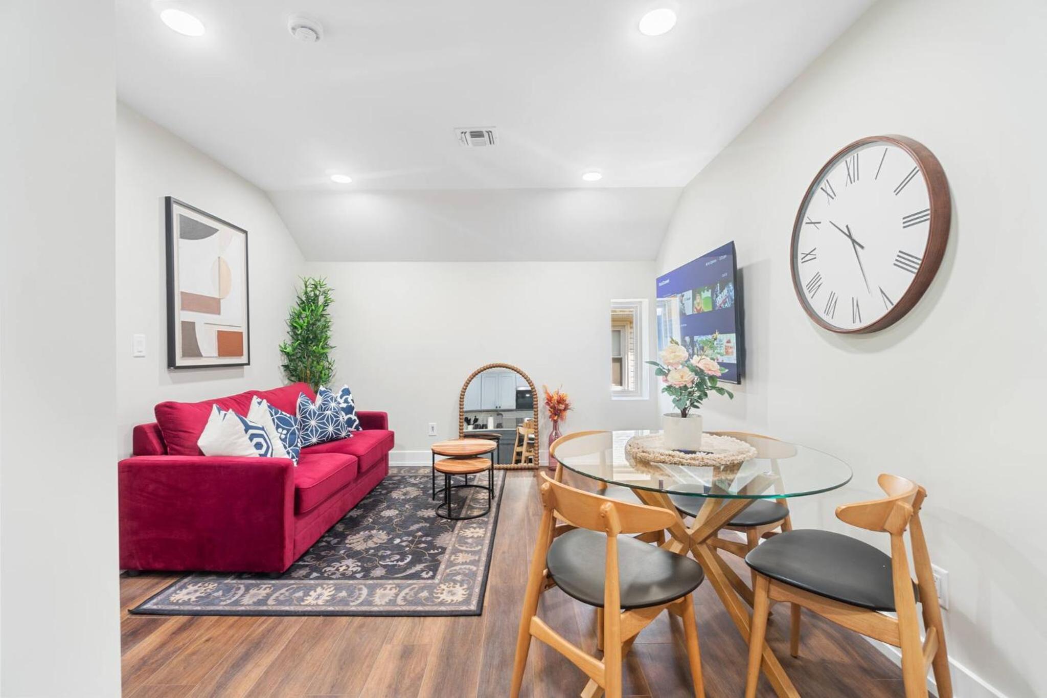 Family Suite - Free Parking - Near NYC & Shops at Main Street