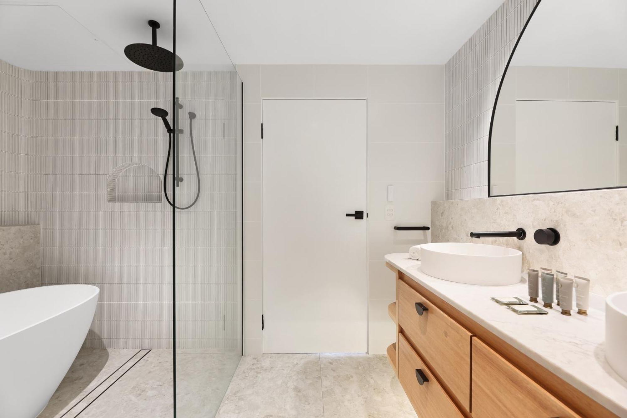 Surfers Paradise Stay with Resort-Style Amenities