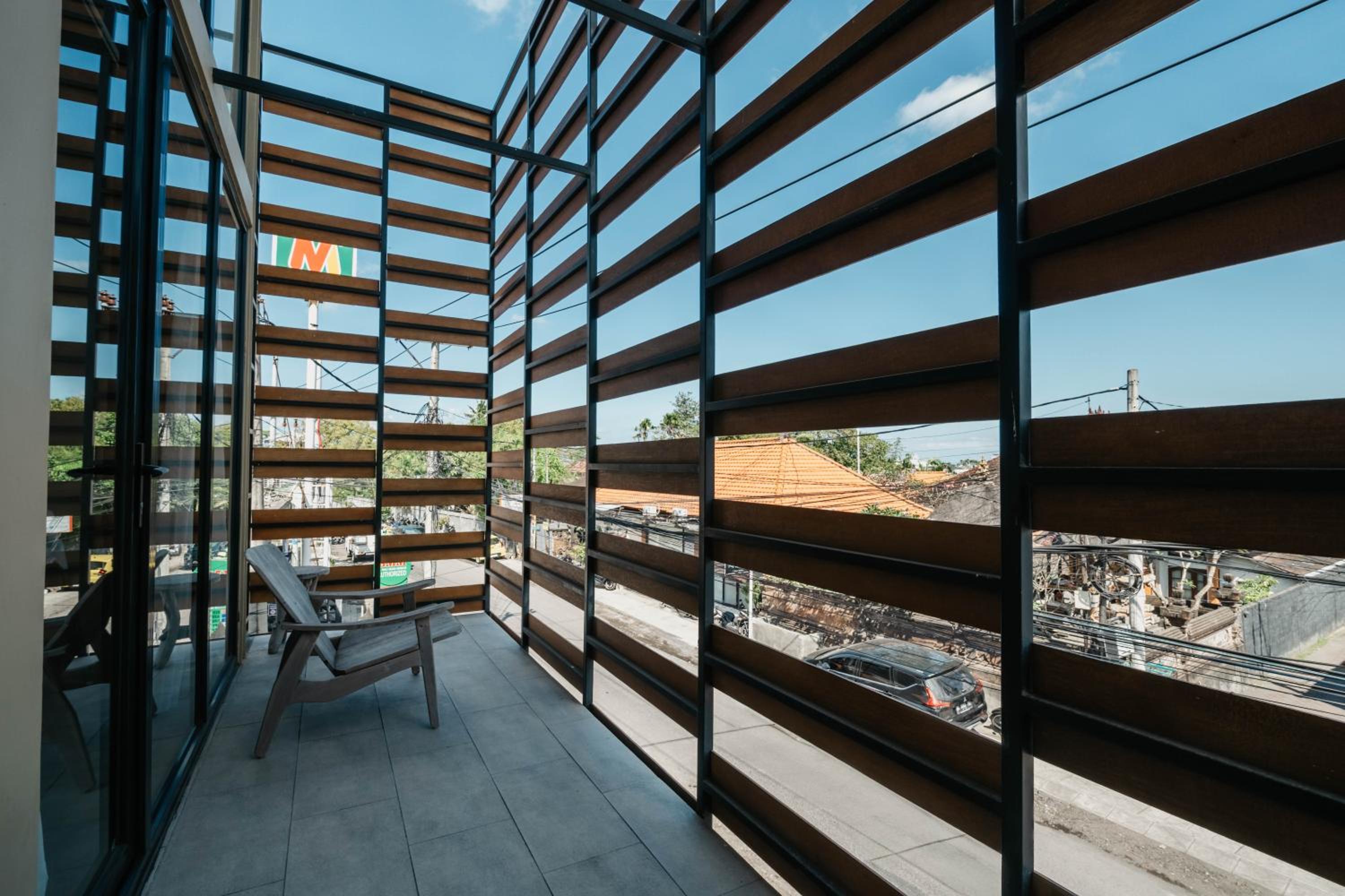 Apartment X - 1BR Mezanine in Bumbak near Canggu